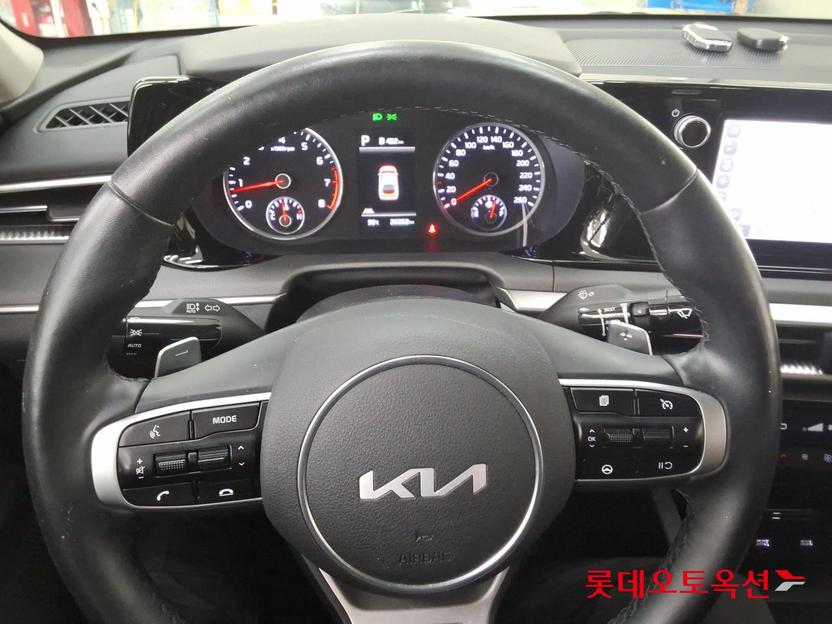 2022 - kia k5