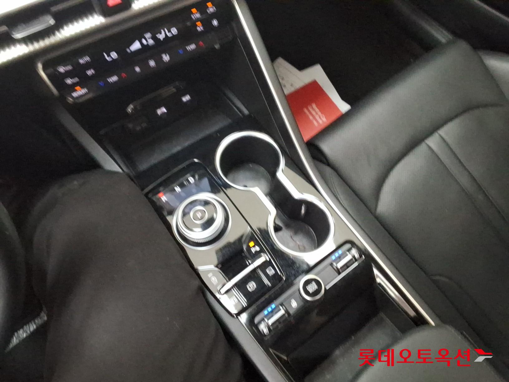 2022 - kia k5