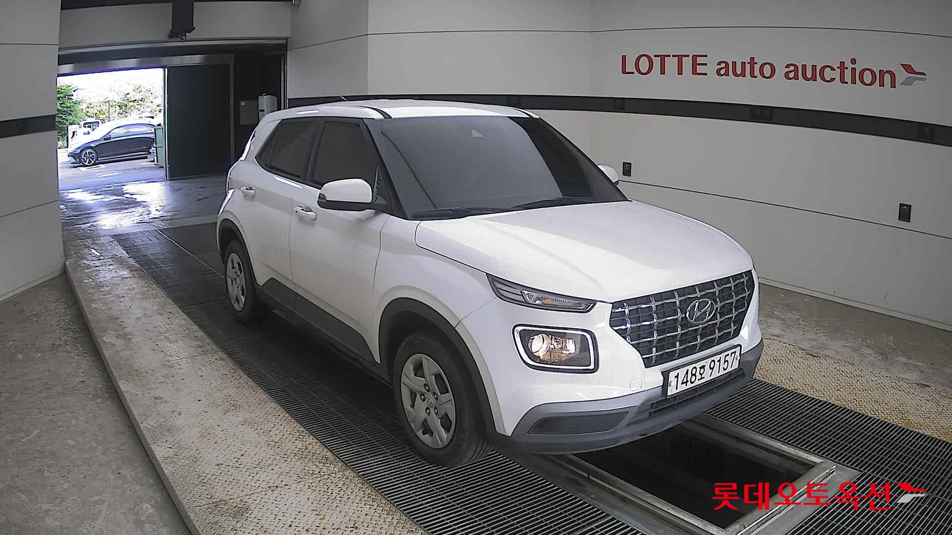 2021 - hyundai venue