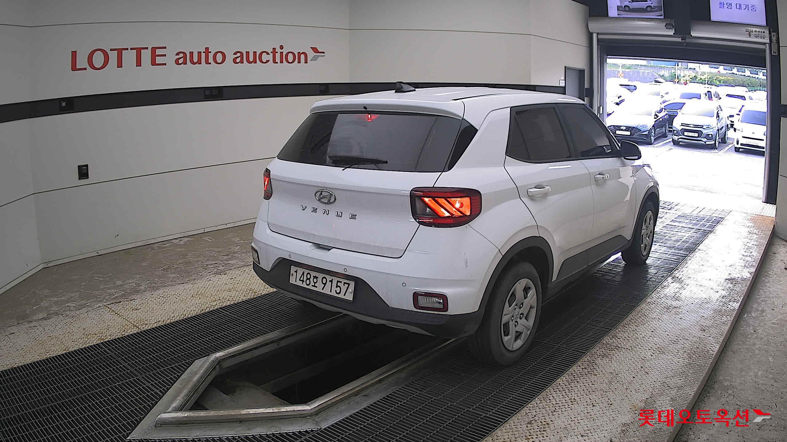 2021 - hyundai venue