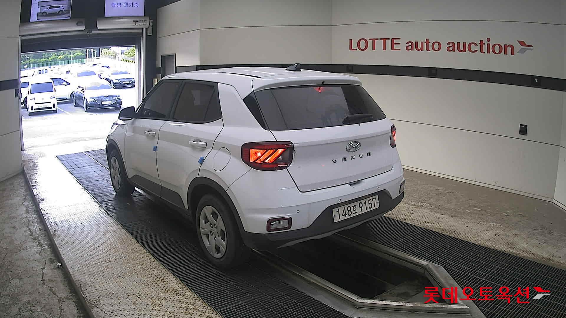 2021 - hyundai venue