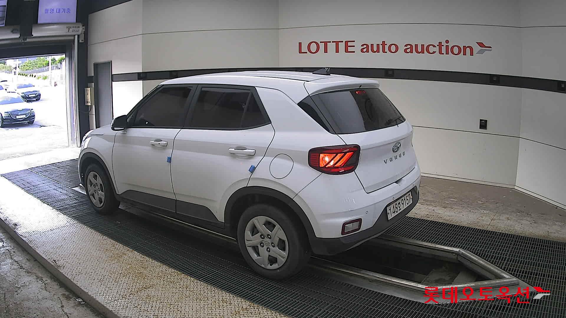 2021 - hyundai venue