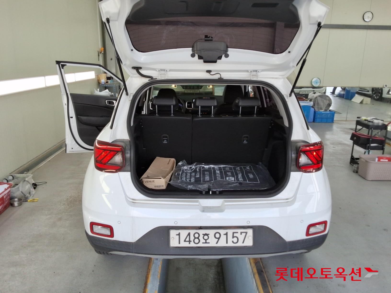 2021 - hyundai venue