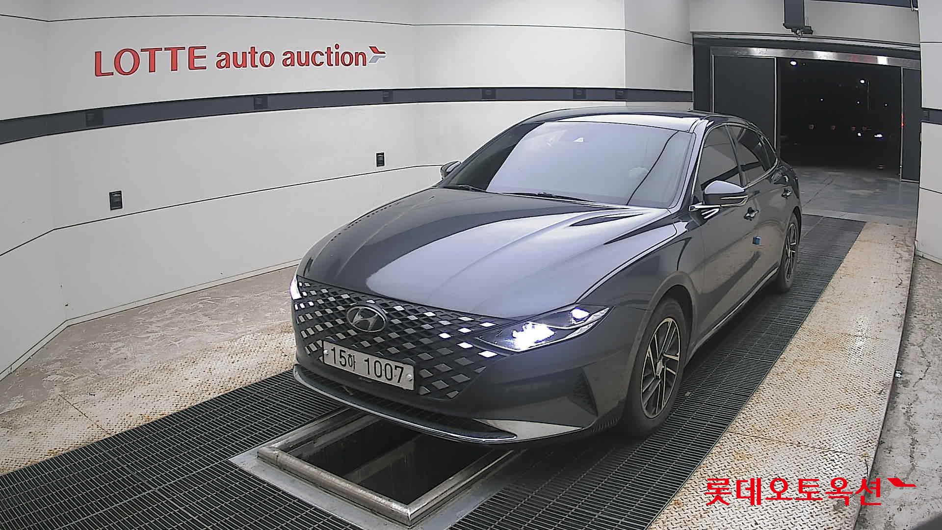 2022 - hyundai grandeur