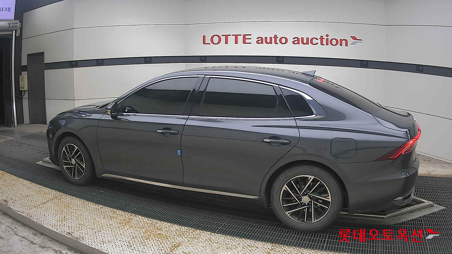 2022 - hyundai grandeur