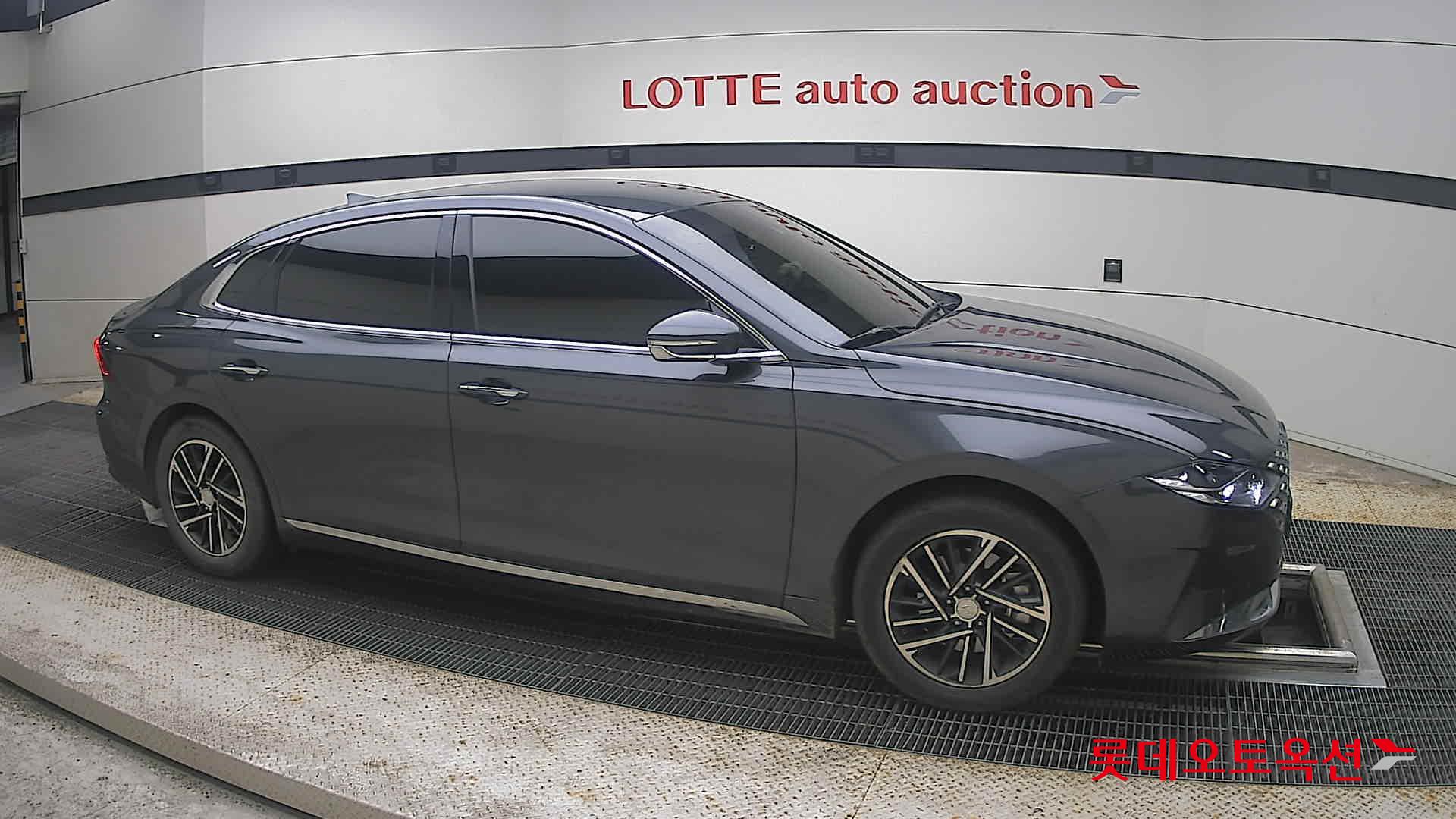 2022 - hyundai grandeur