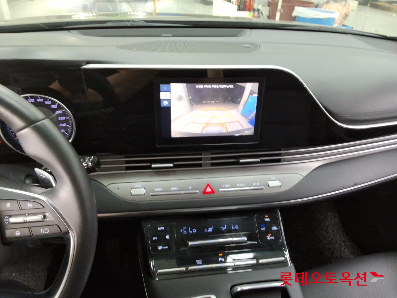 2022 - hyundai grandeur