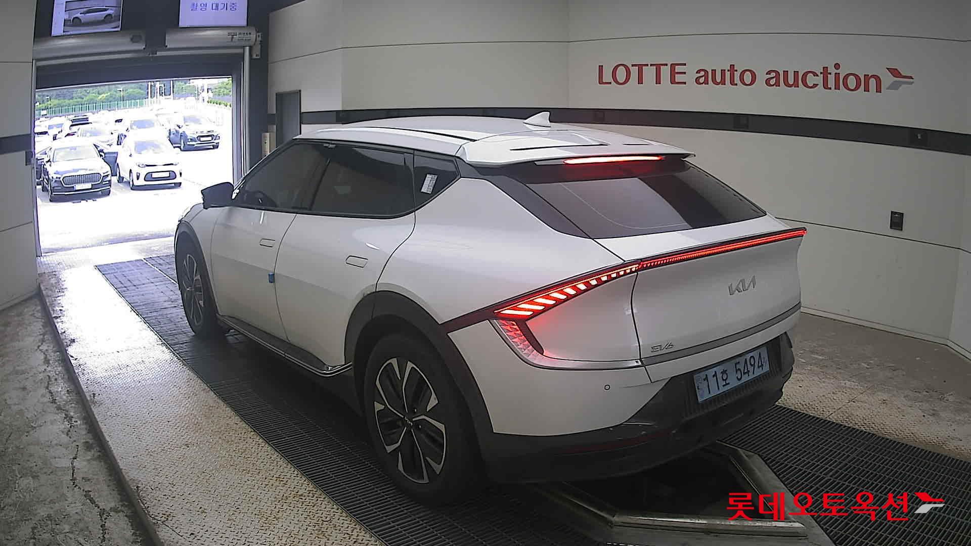 2022 - kia ev6