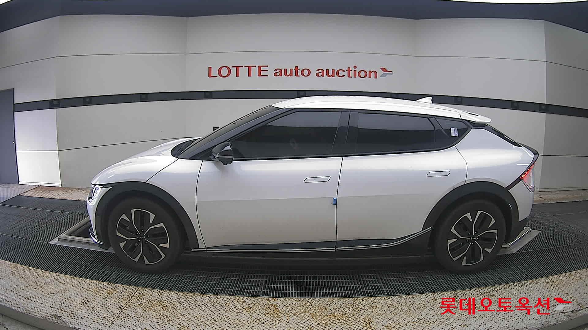 2022 - kia ev6