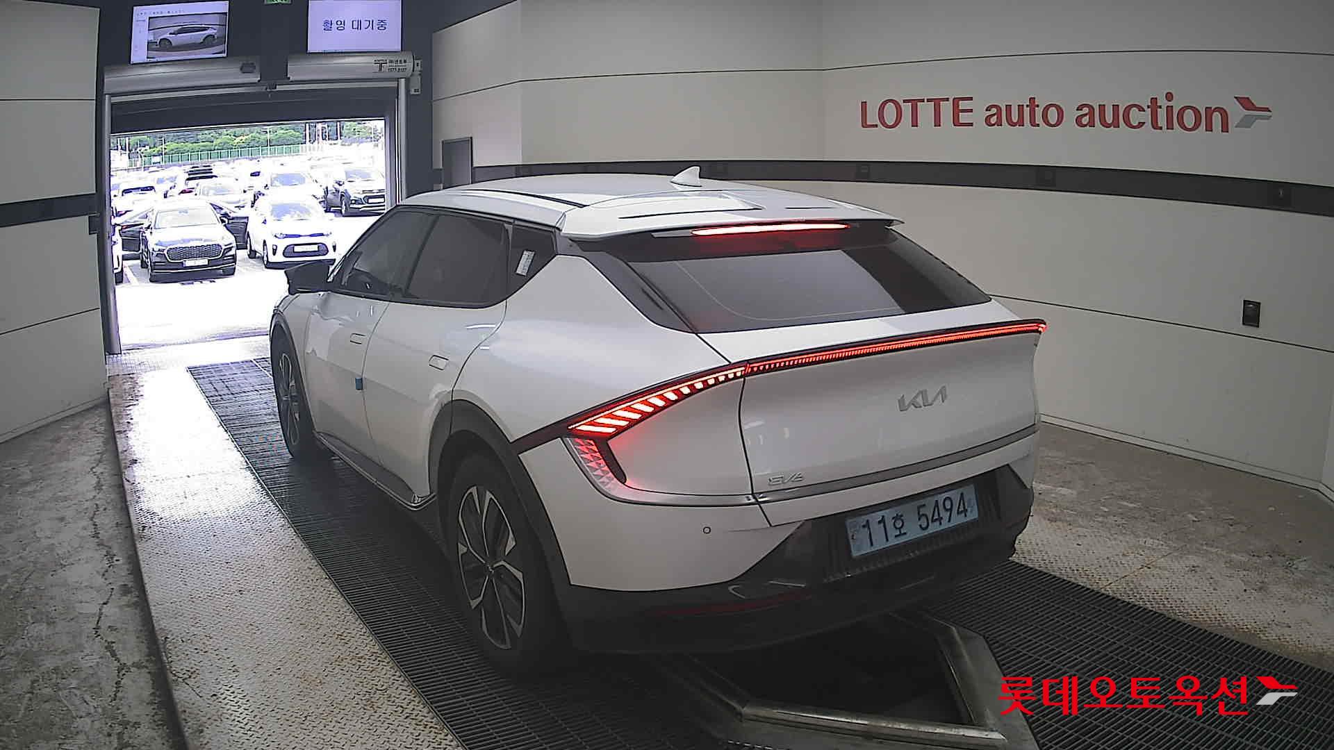 2022 - kia ev6