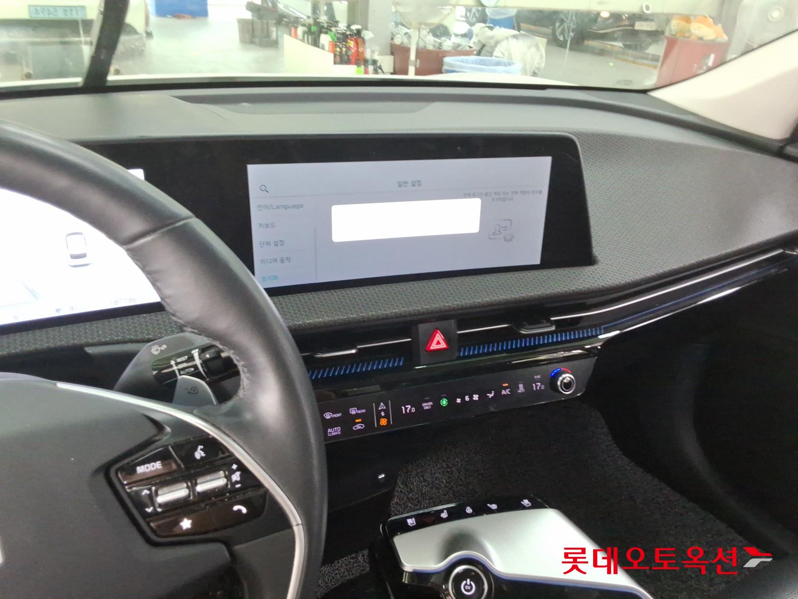 2022 - kia ev6