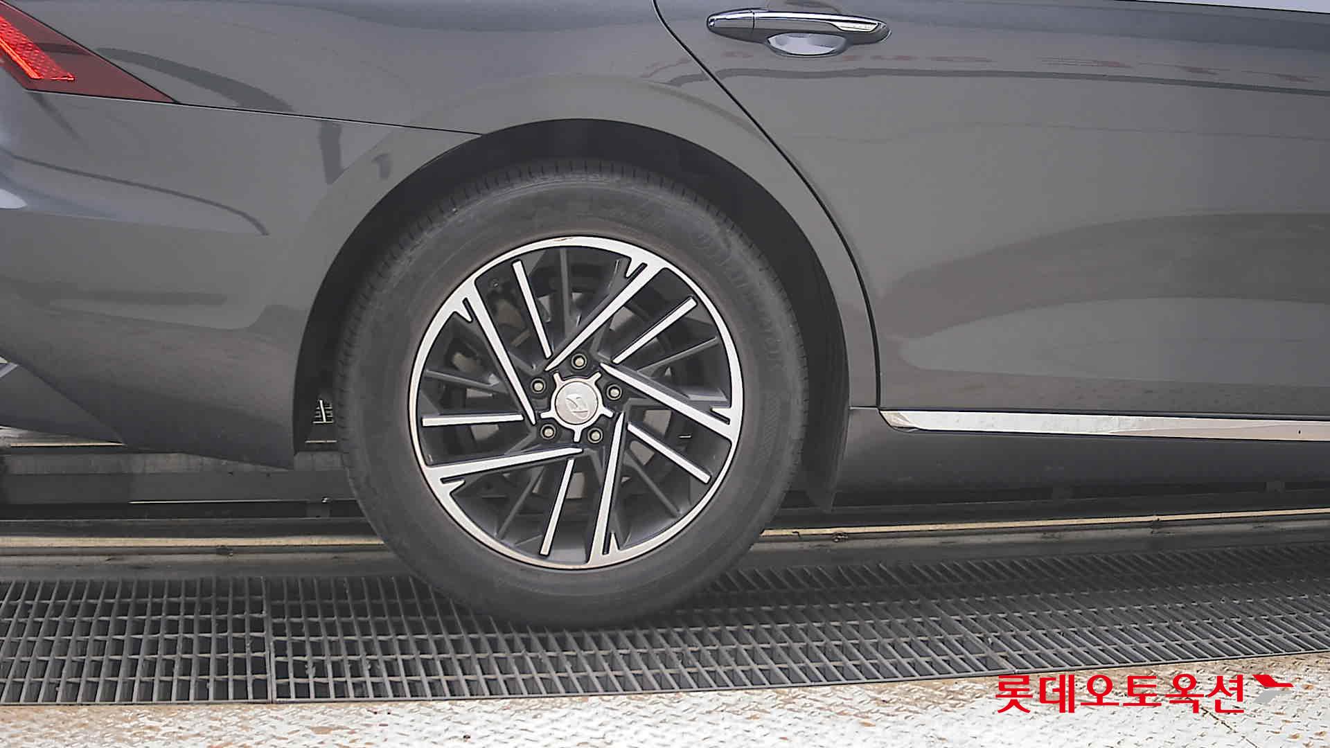 2020 - hyundai grandeur