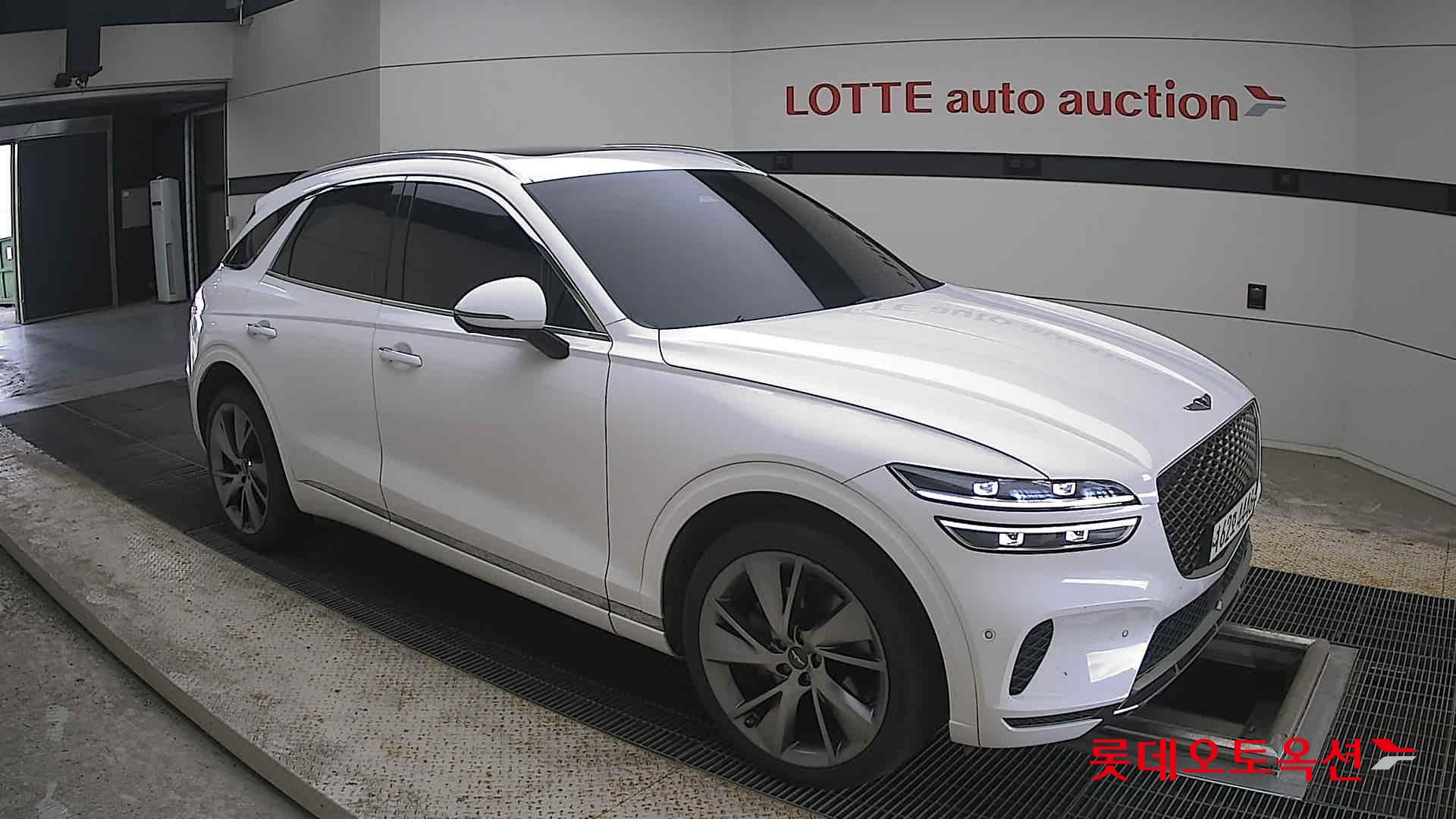 2021 - genesis gv70