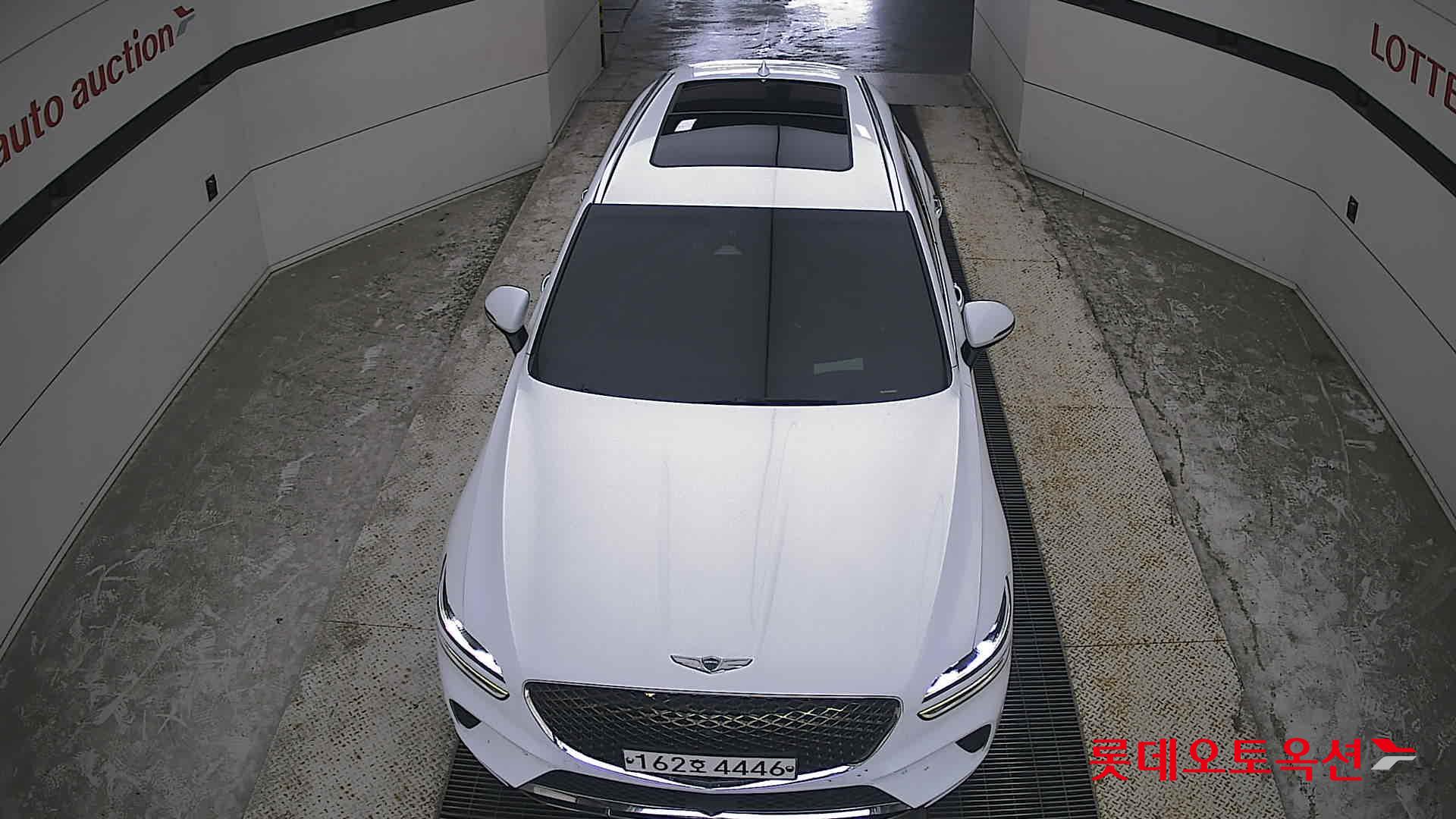 2021 - genesis gv70