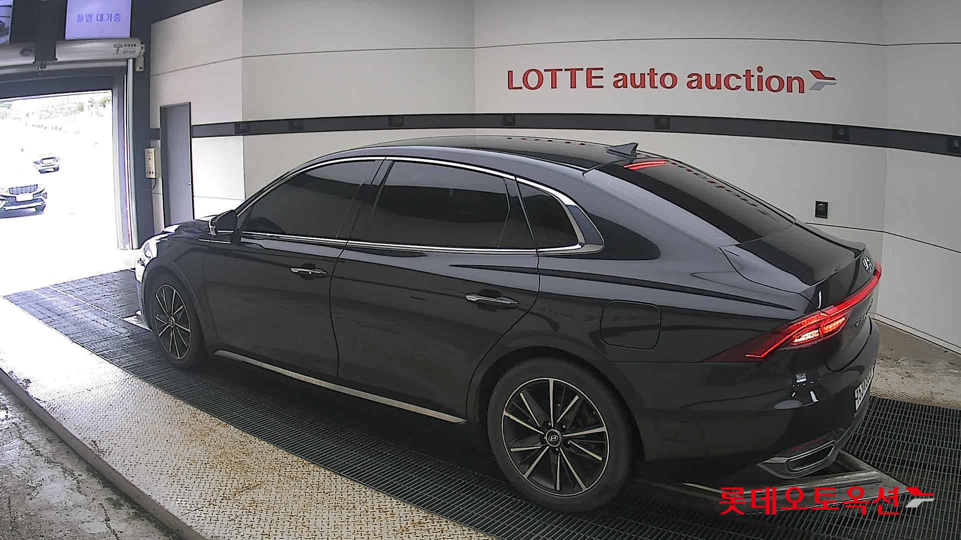 2021 - hyundai grandeur