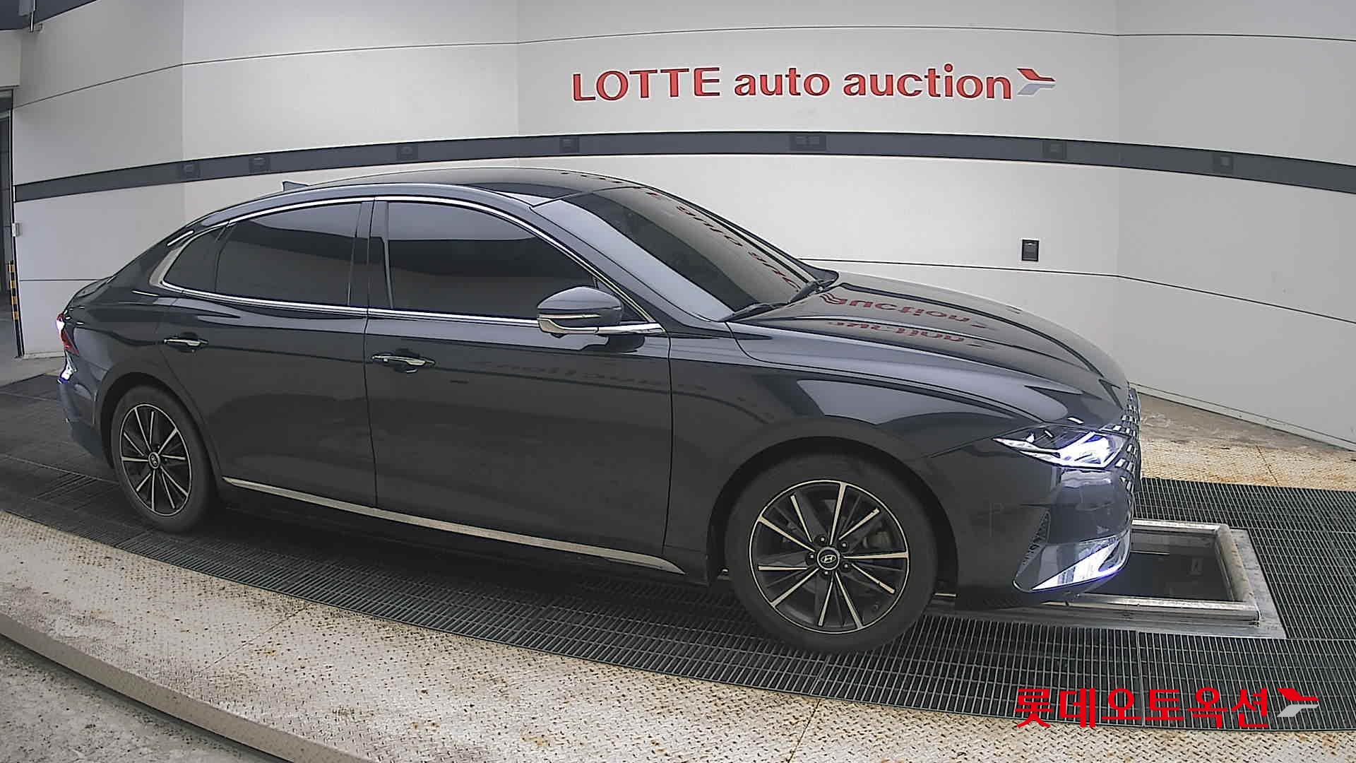 2021 - hyundai grandeur