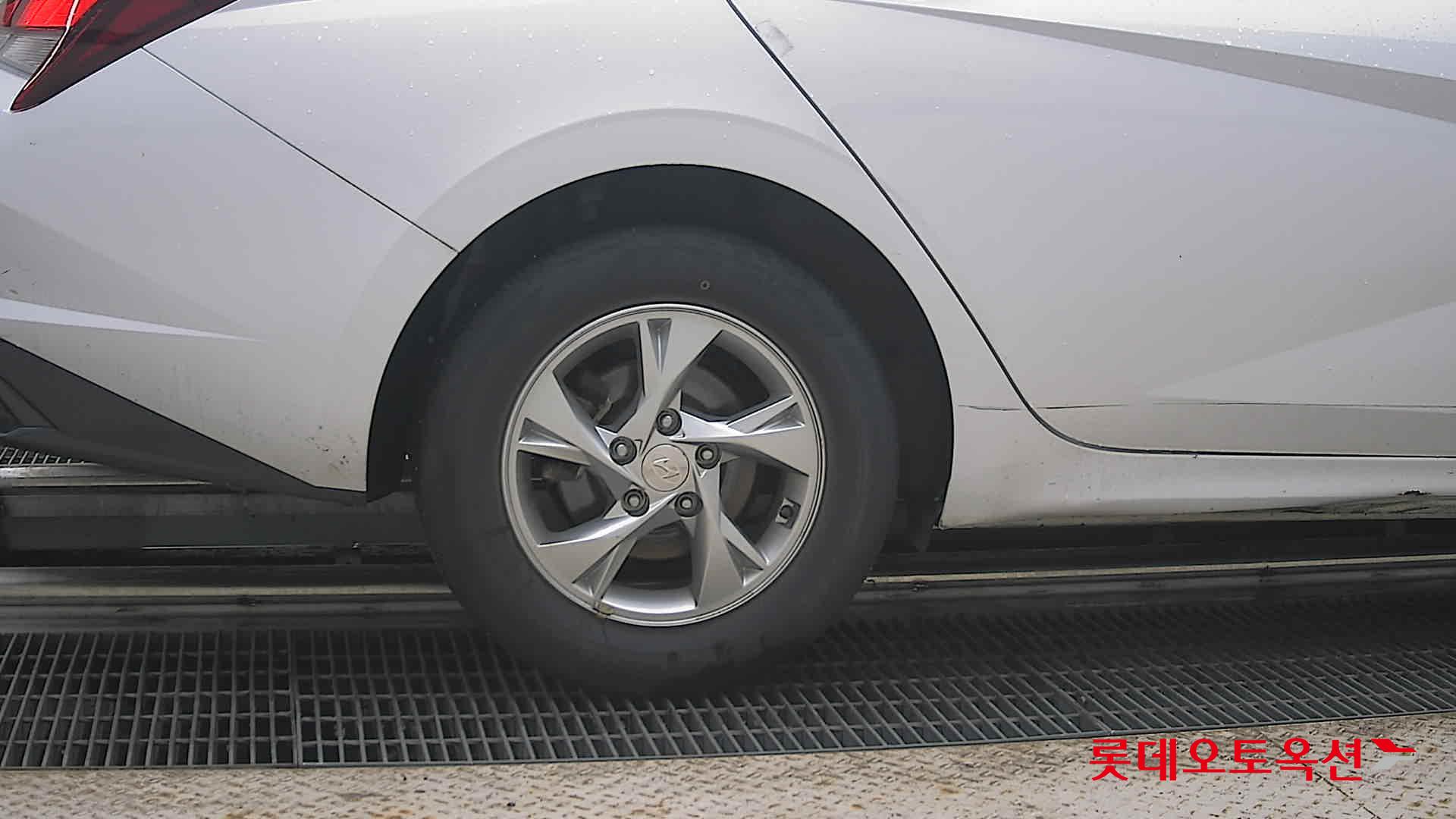 2023 - hyundai avante