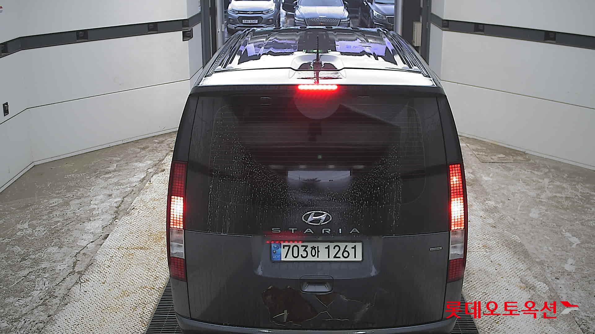 2022 - hyundai staria