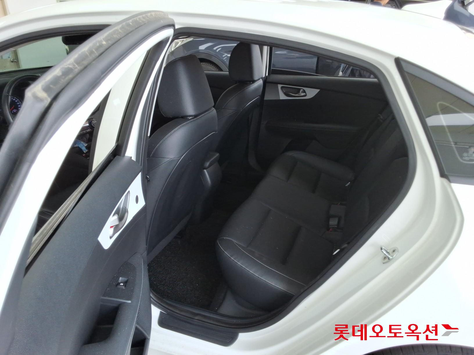 2020 - kia k3