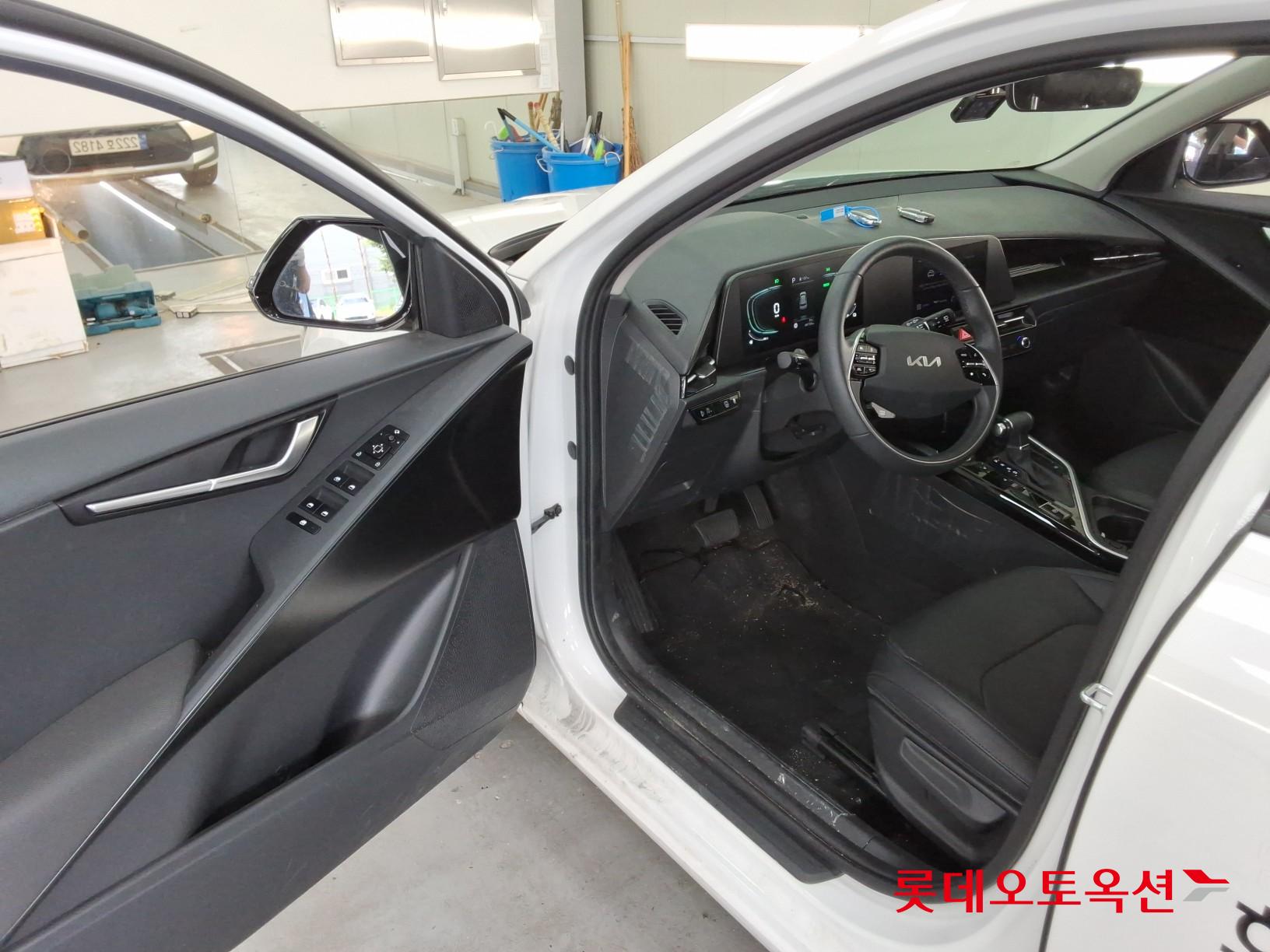 2024 - kia niro