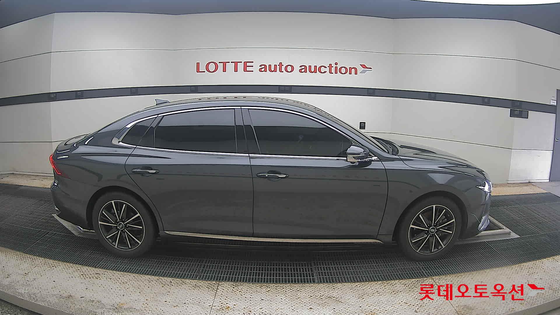 2022 - hyundai grandeur