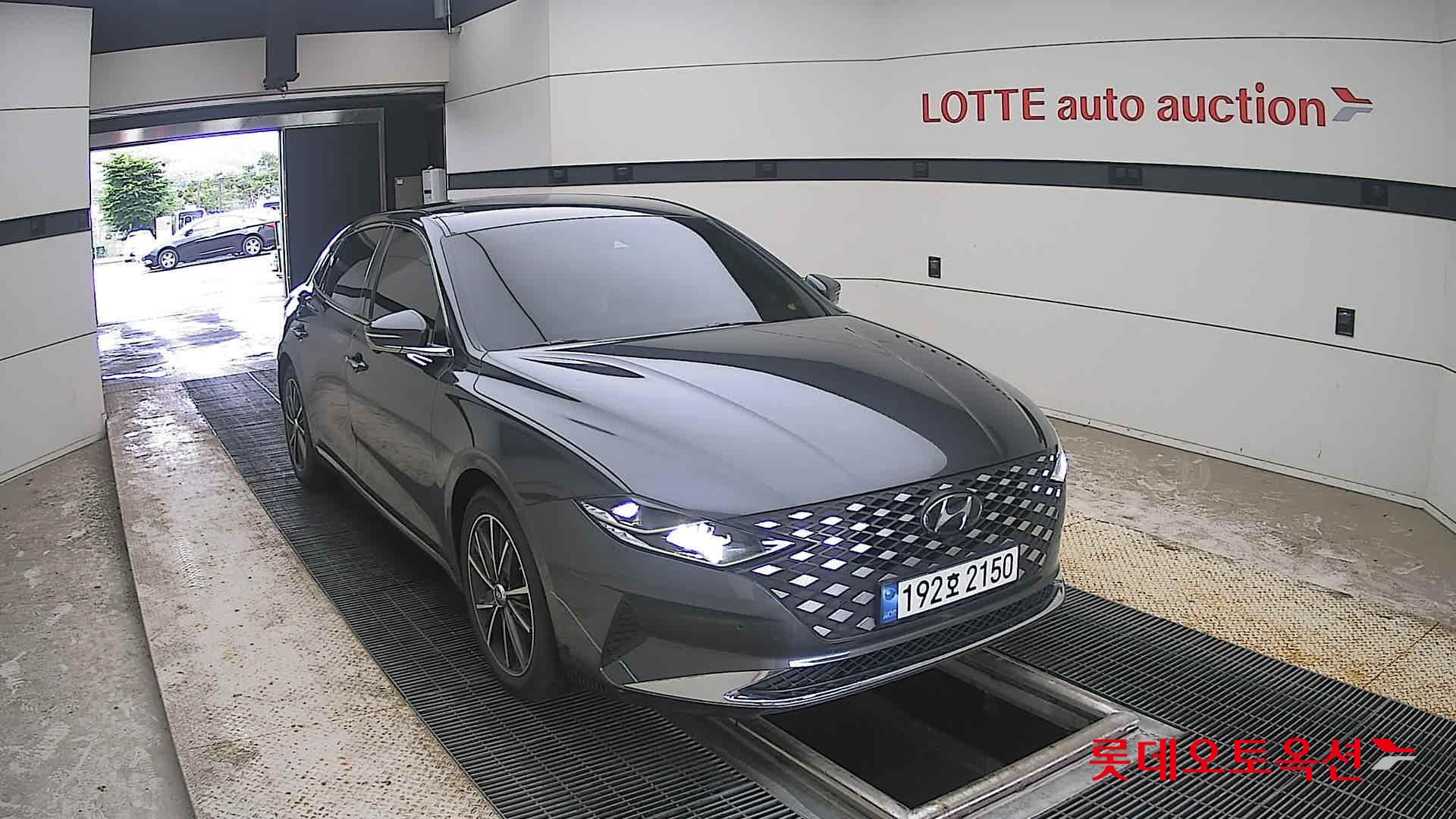 2022 - hyundai grandeur