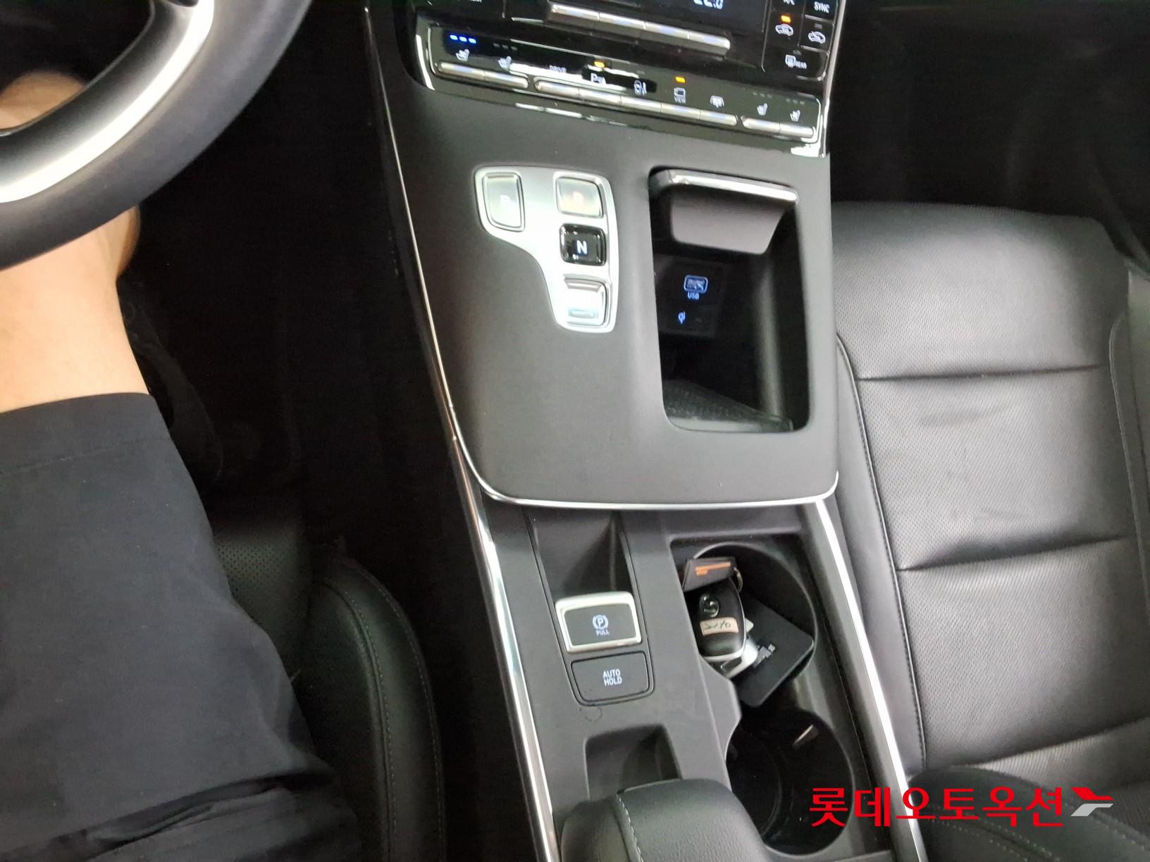 2022 - hyundai grandeur