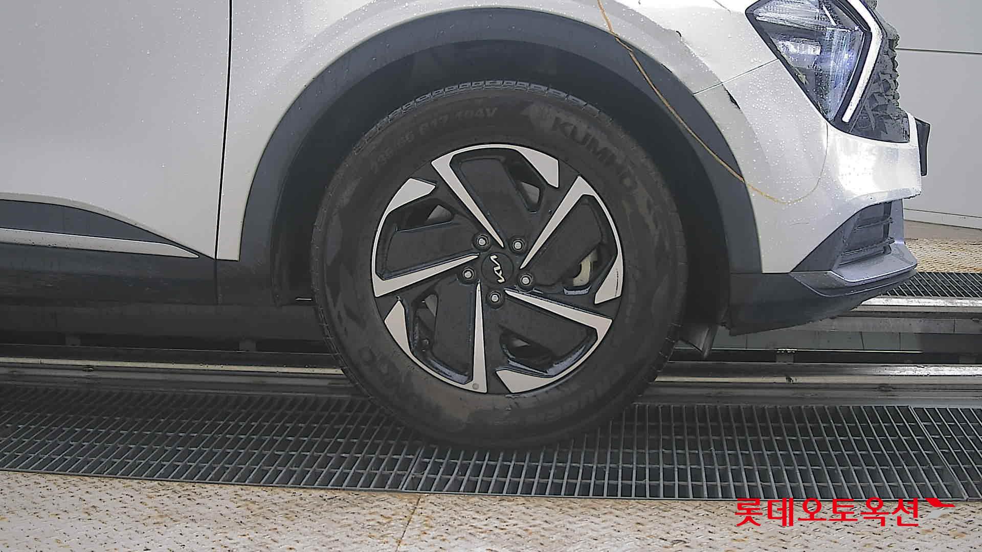 2023 - kia sportage