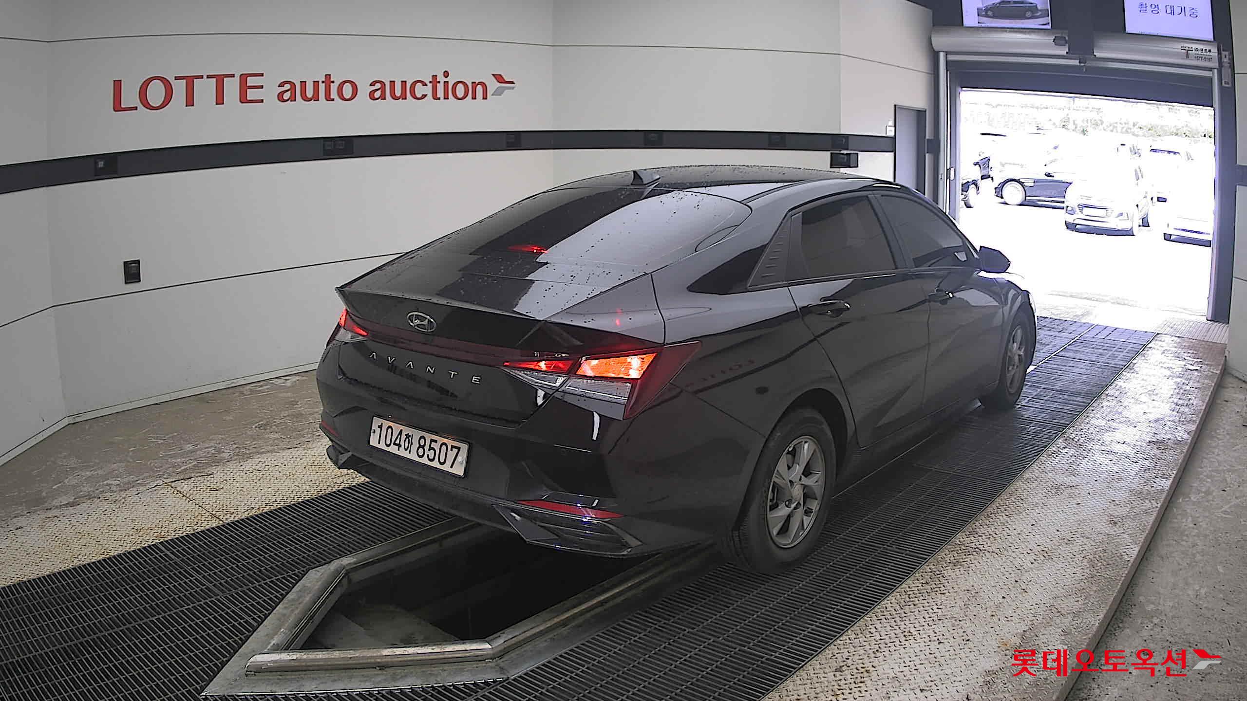 2021 - hyundai avante