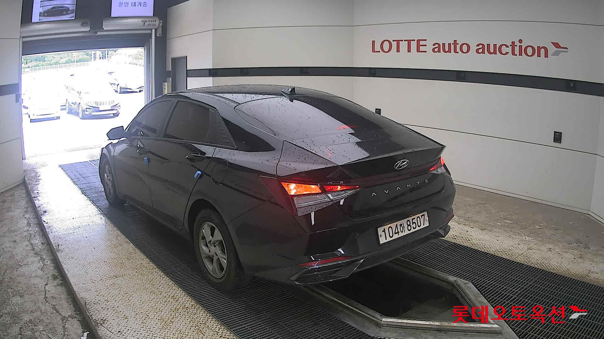 2021 - hyundai avante