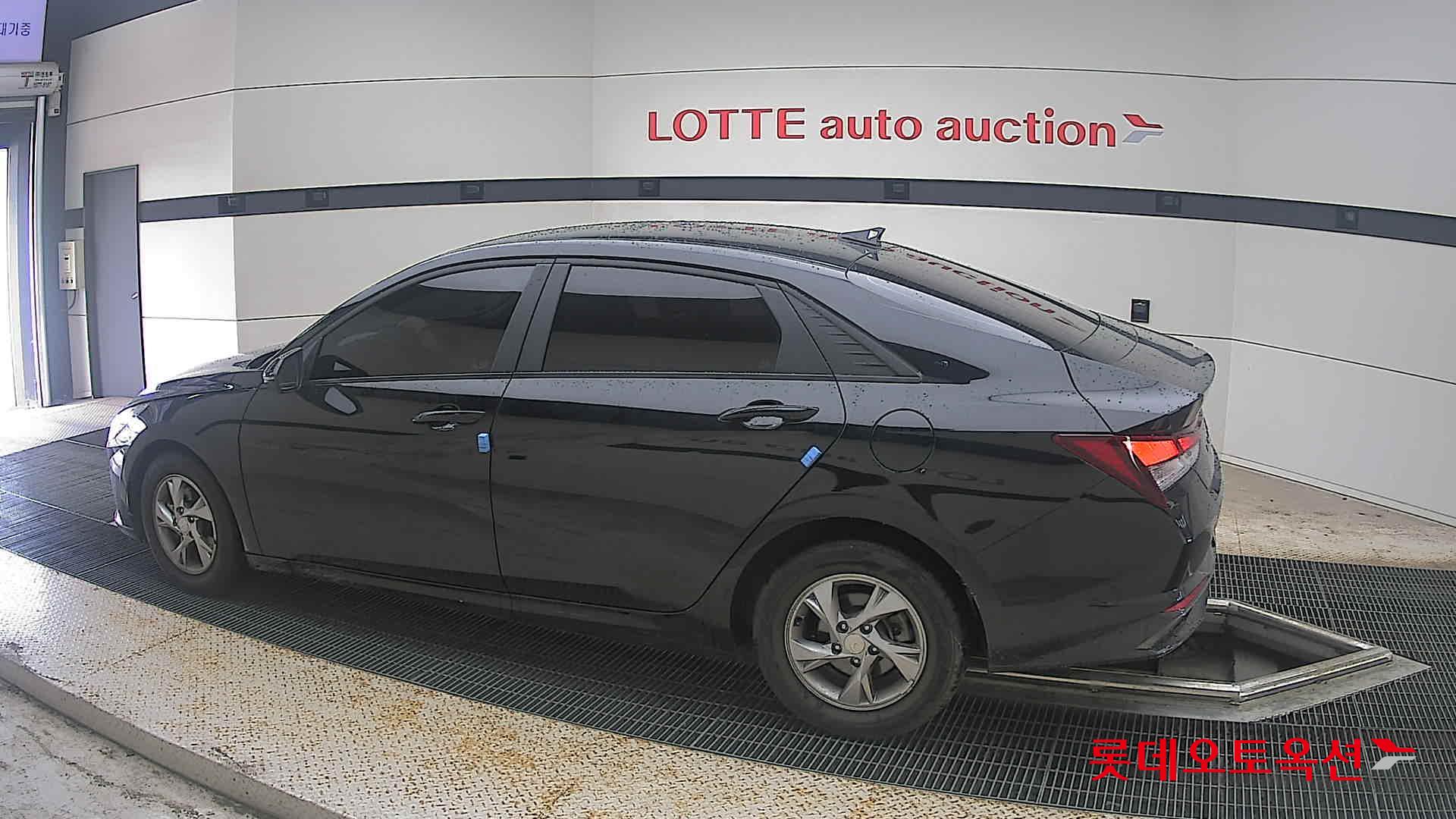 2021 - hyundai avante
