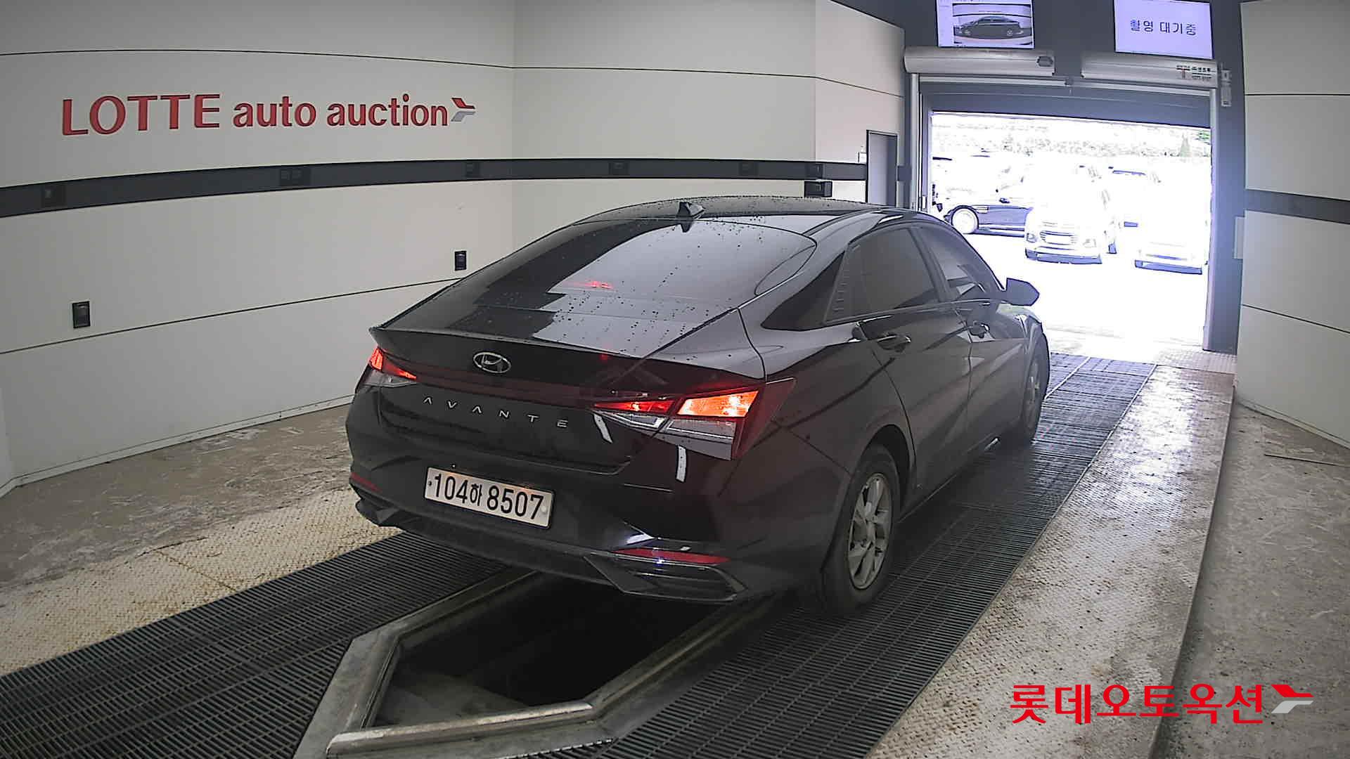 2021 - hyundai avante