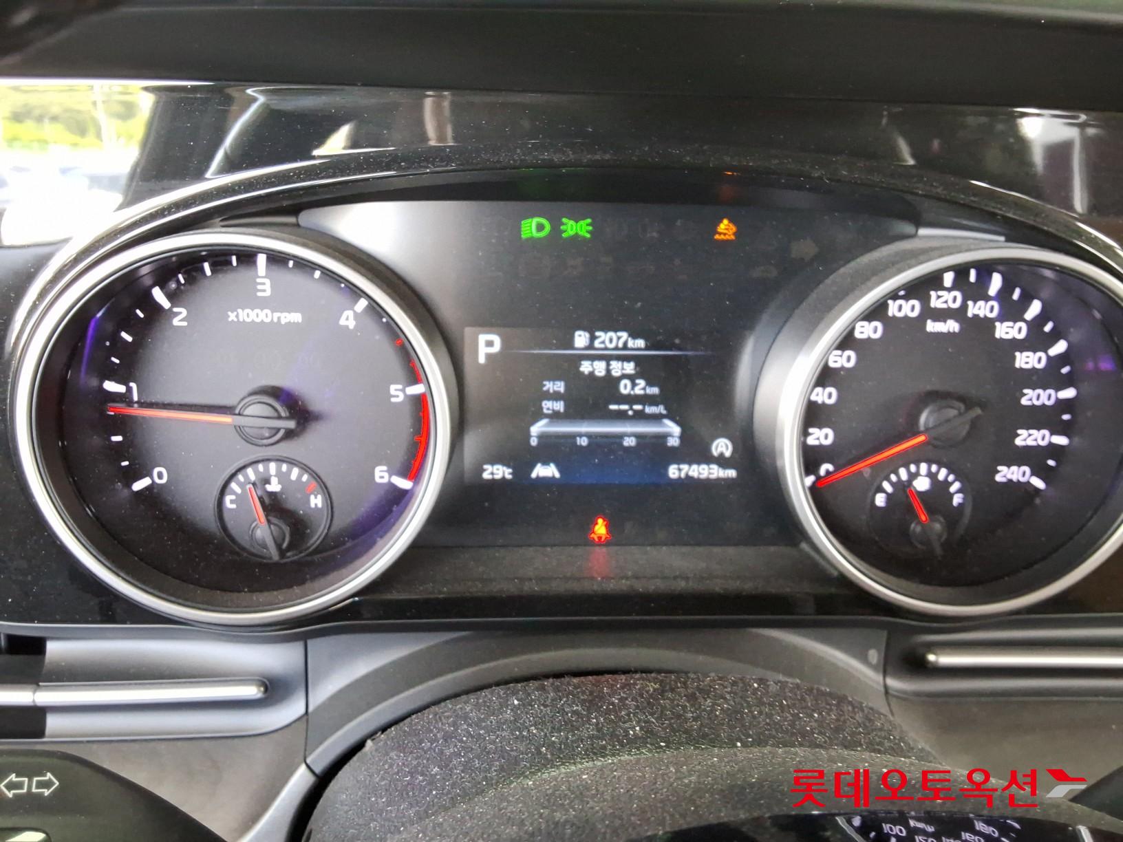 2021 - kia carnival