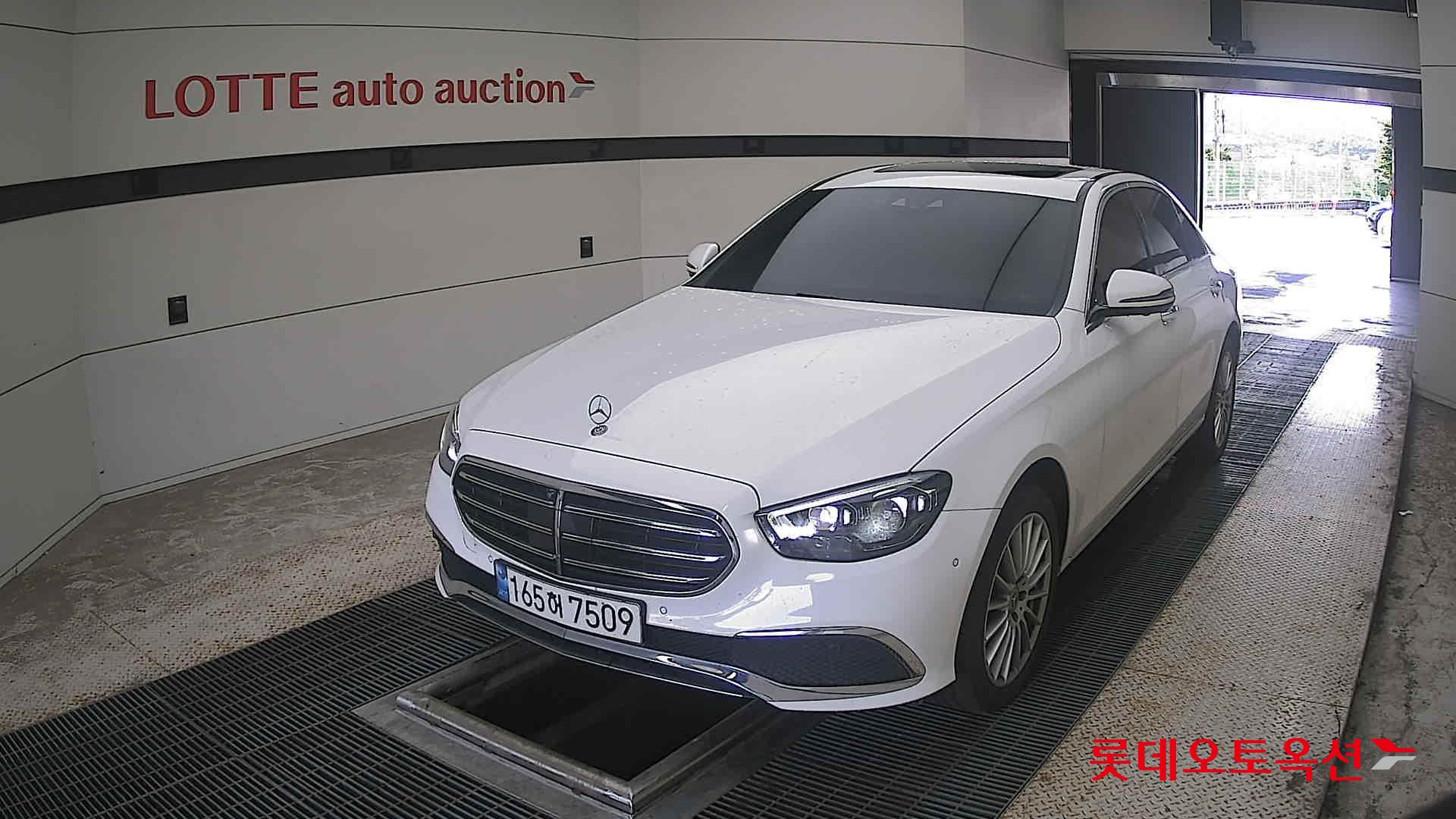 2022 - mercedes-benz e220