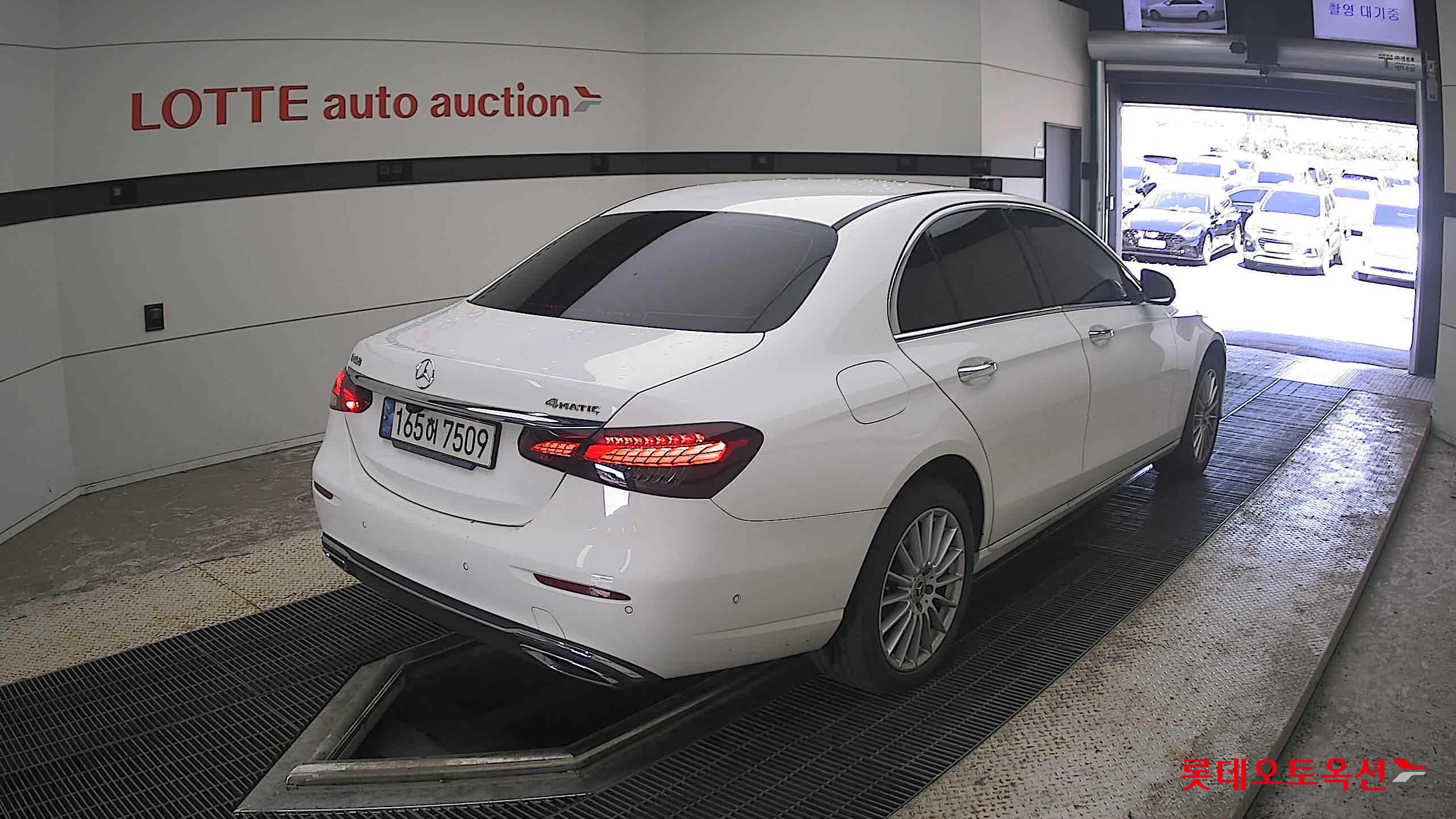 2022 - mercedes-benz e220