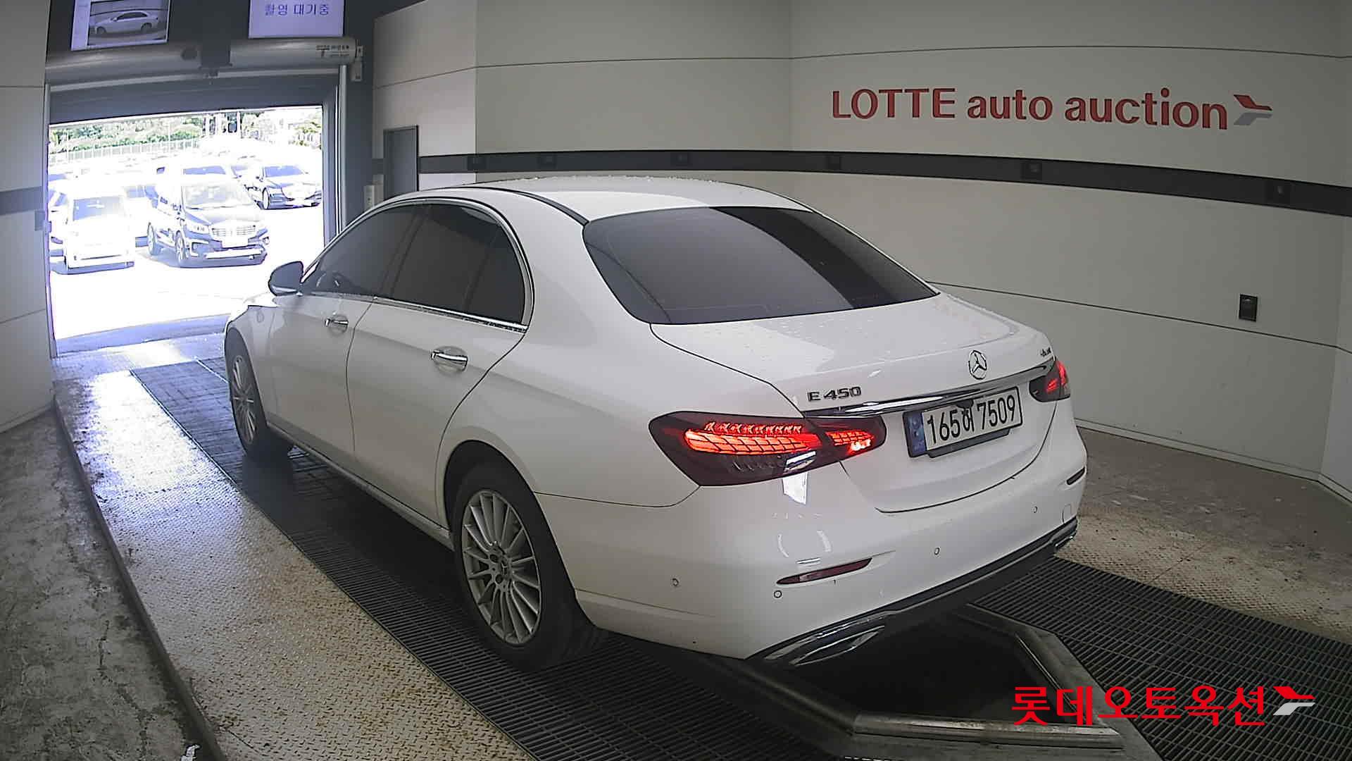 2022 - mercedes-benz e220