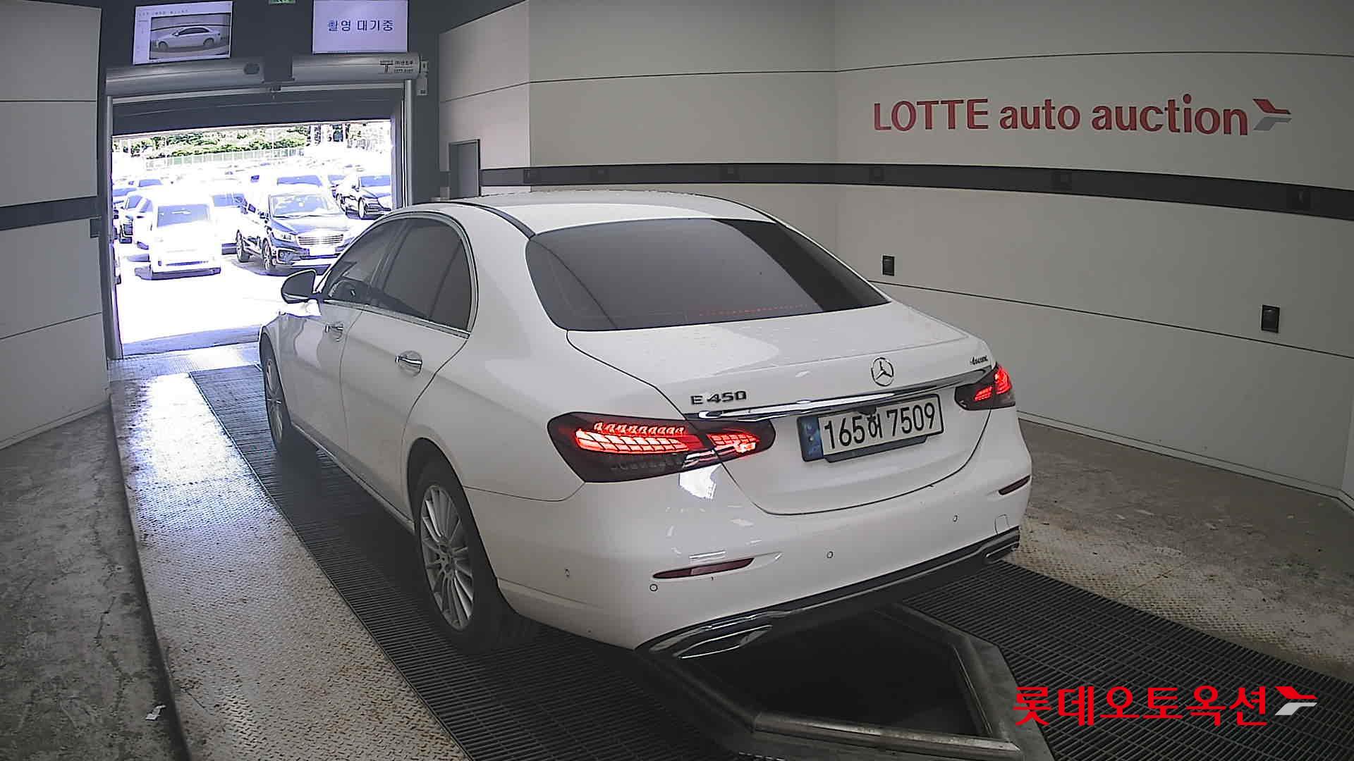 2022 - mercedes-benz e220