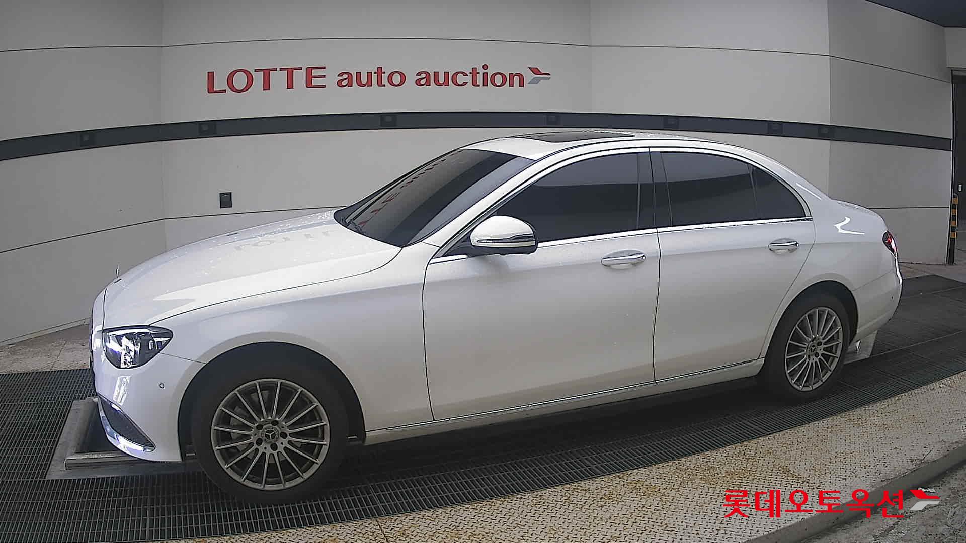 2022 - mercedes-benz e220