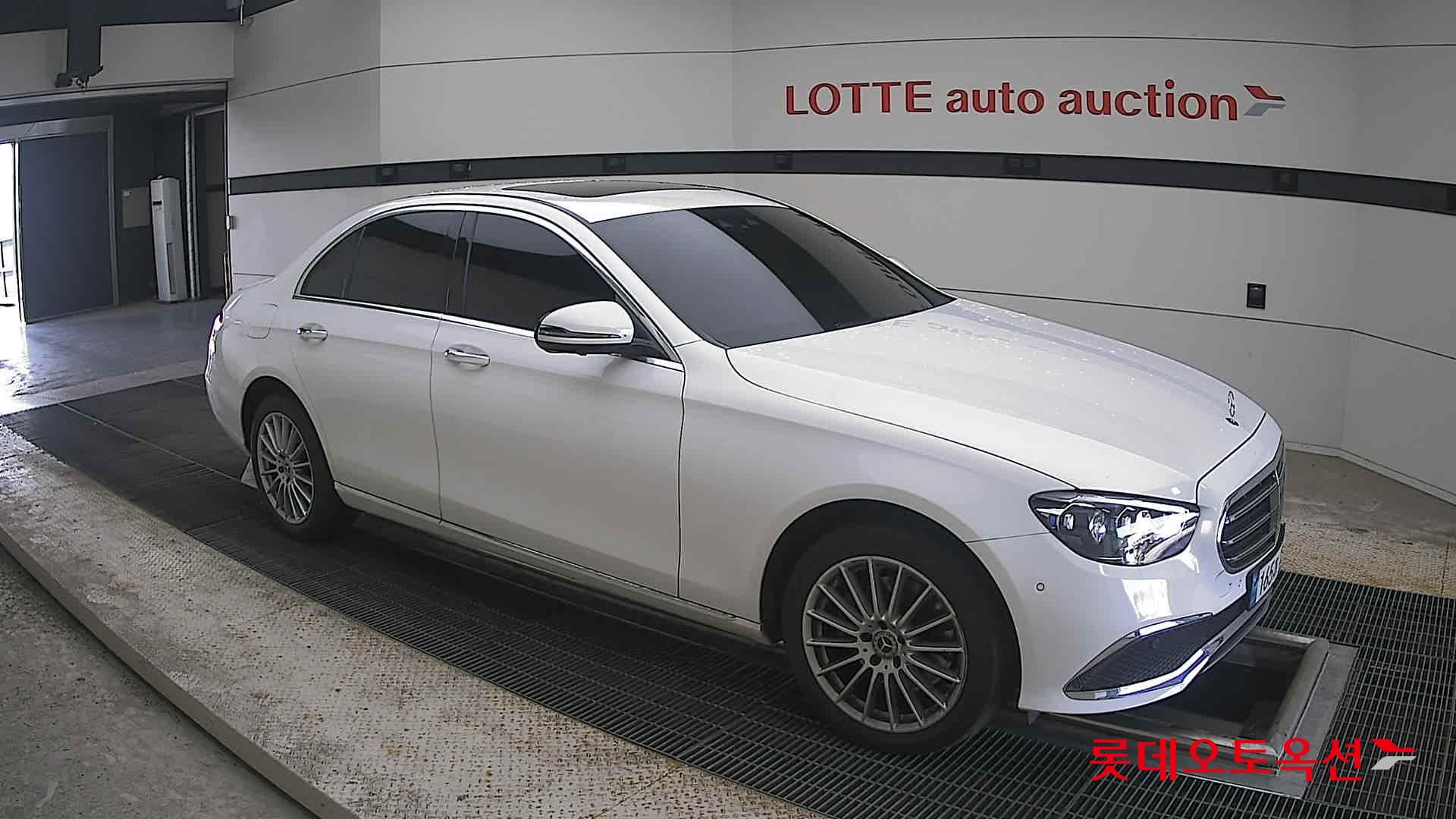 2022 - mercedes-benz e220