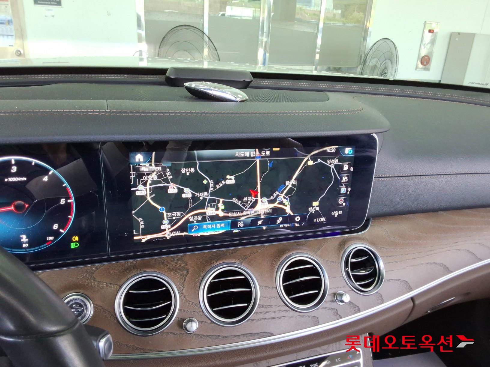 2022 - mercedes-benz e220