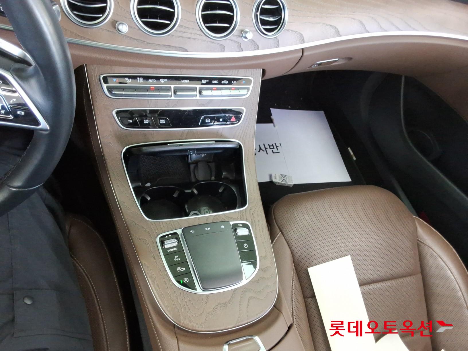 2022 - mercedes-benz e220