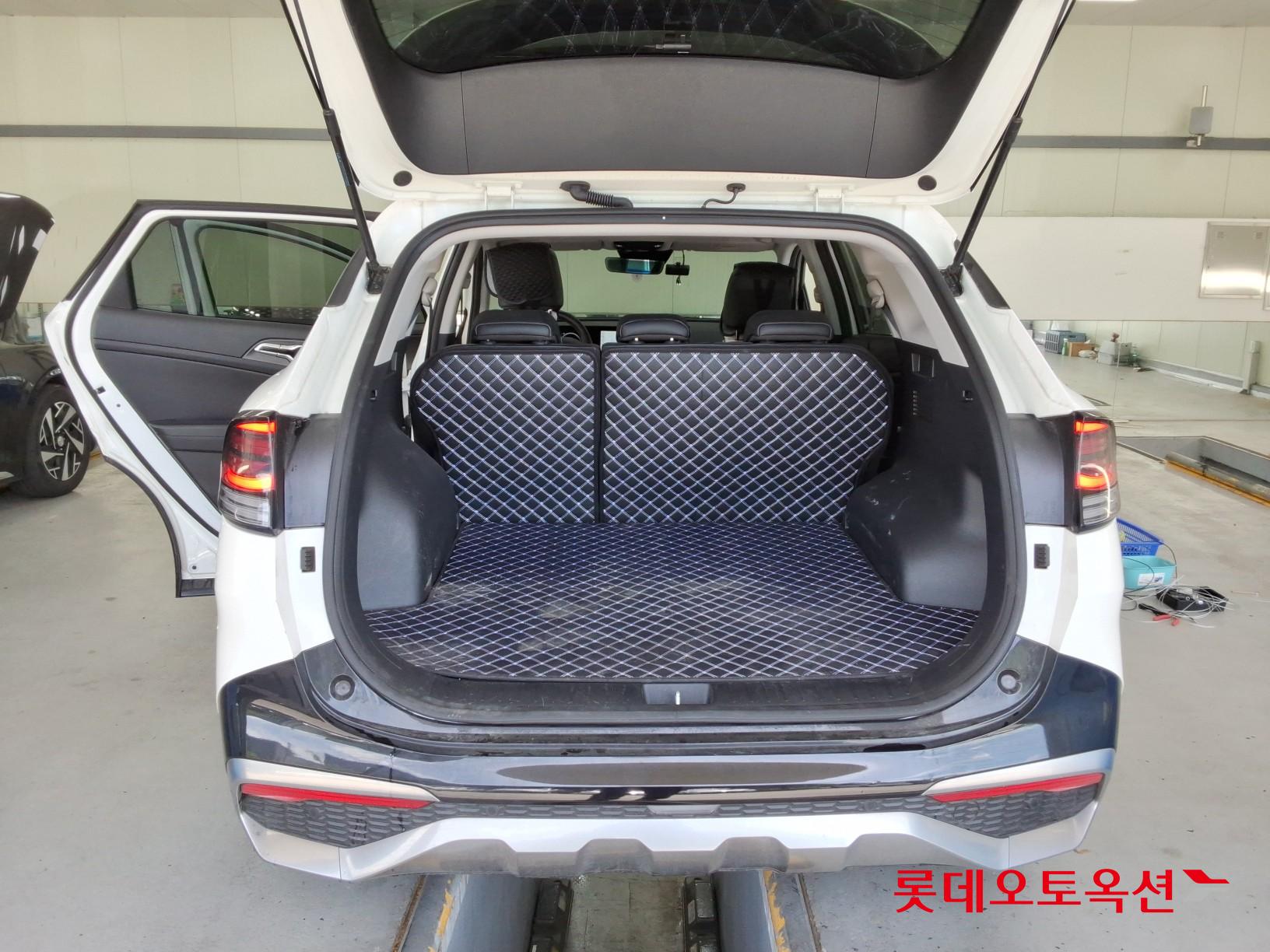 2023 - kia sportage