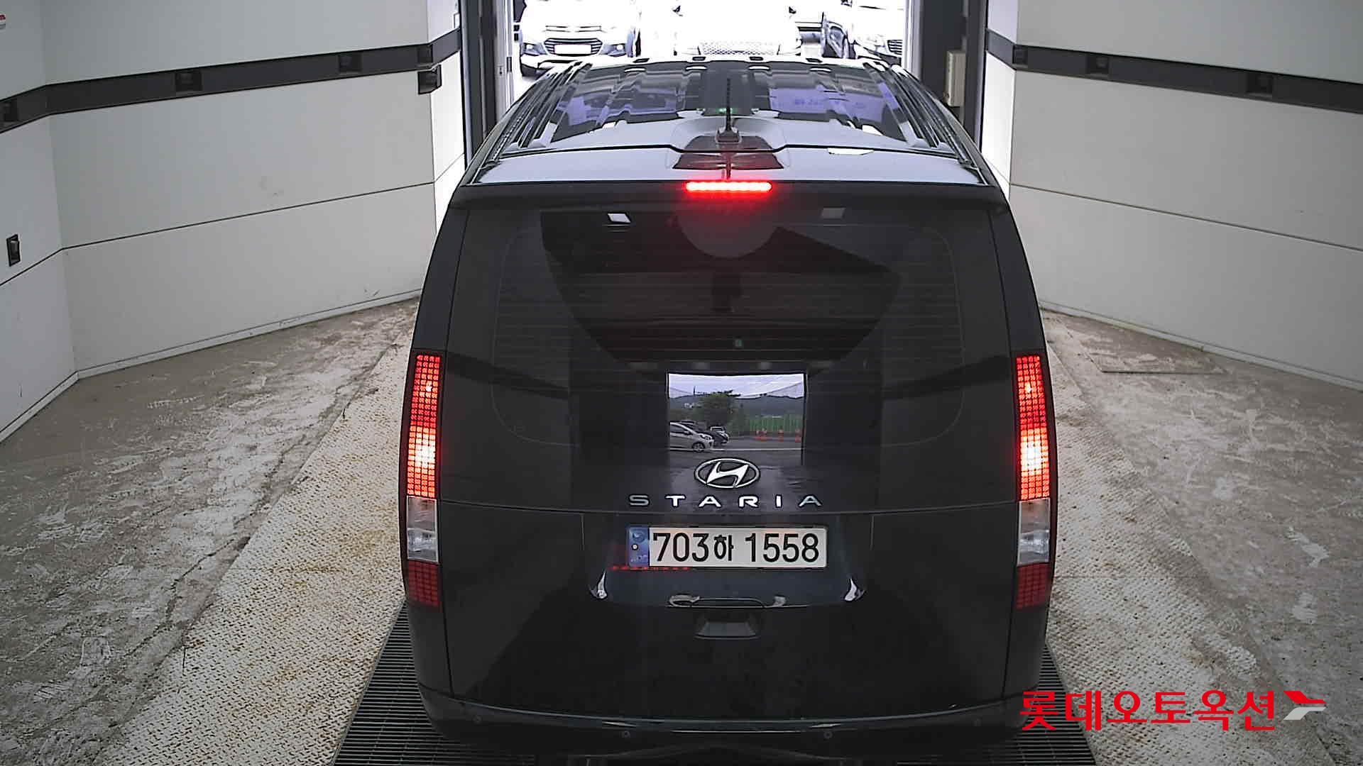 2022 - hyundai staria