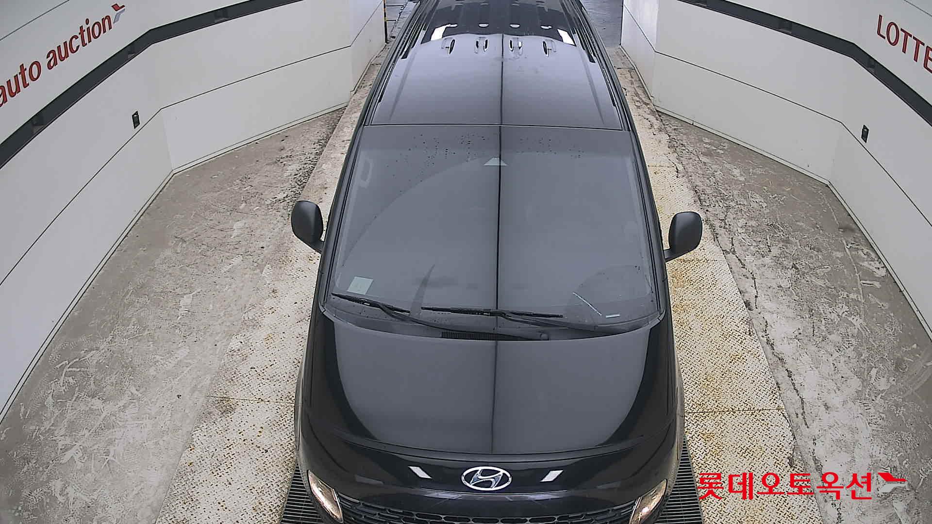 2022 - hyundai staria