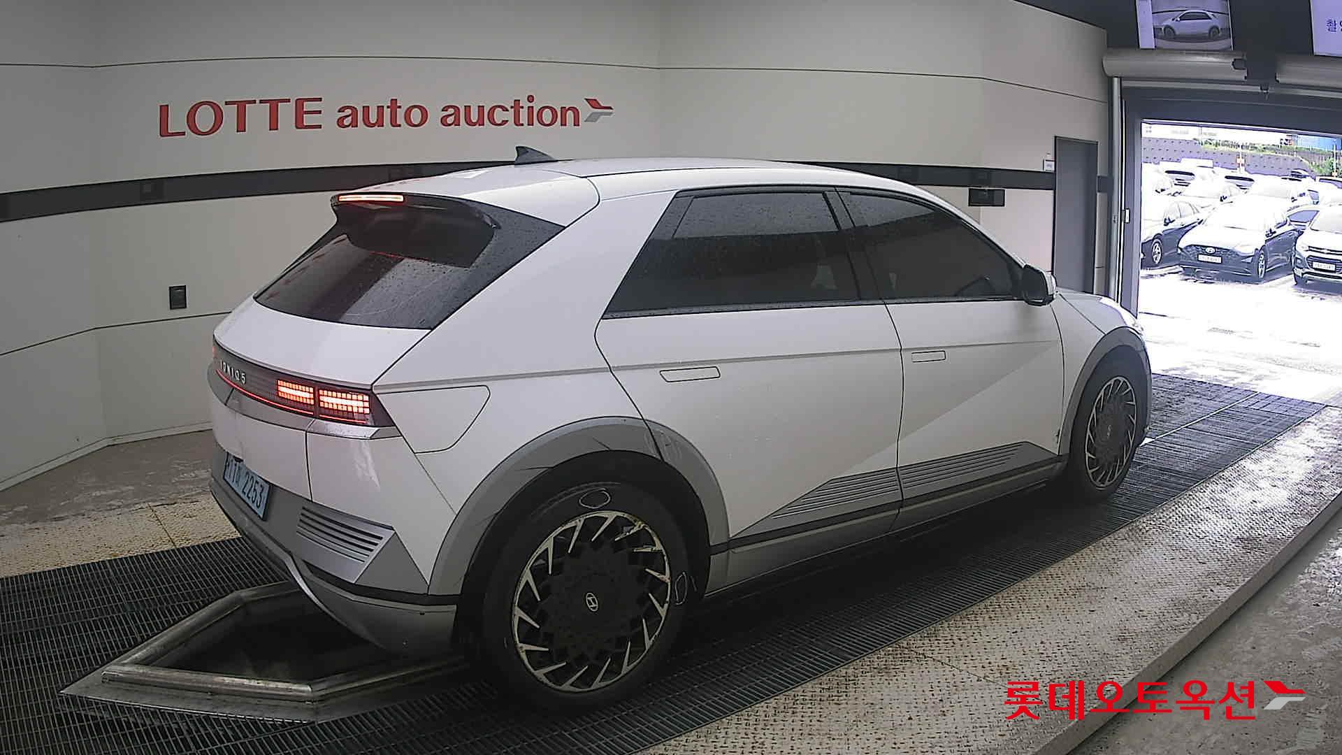 2023 - hyundai ioniq