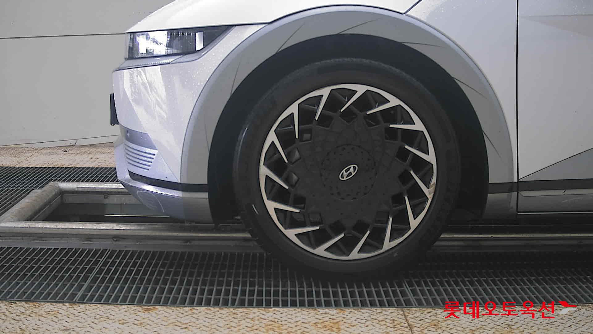 2023 - hyundai ioniq