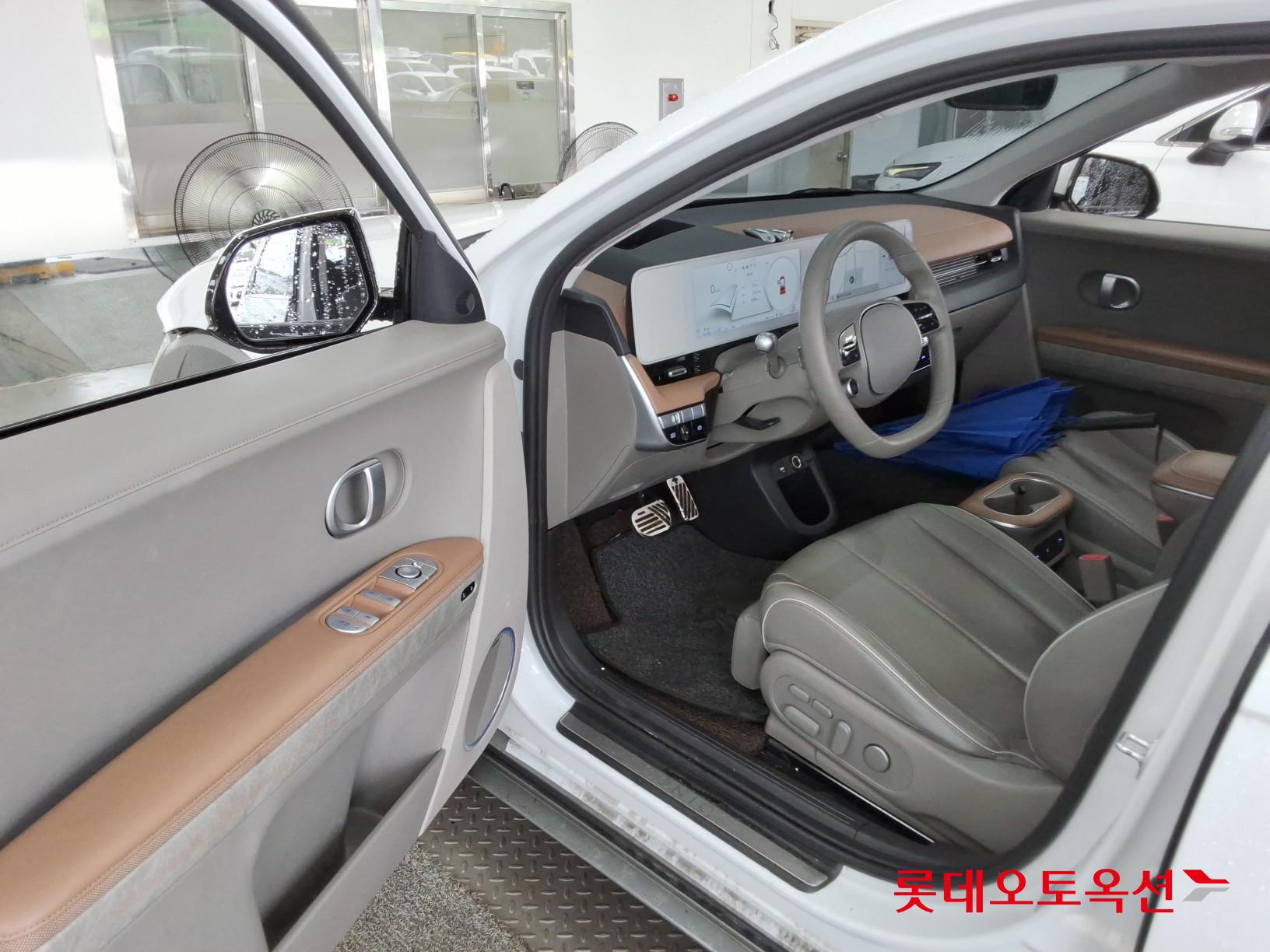2023 - hyundai ioniq