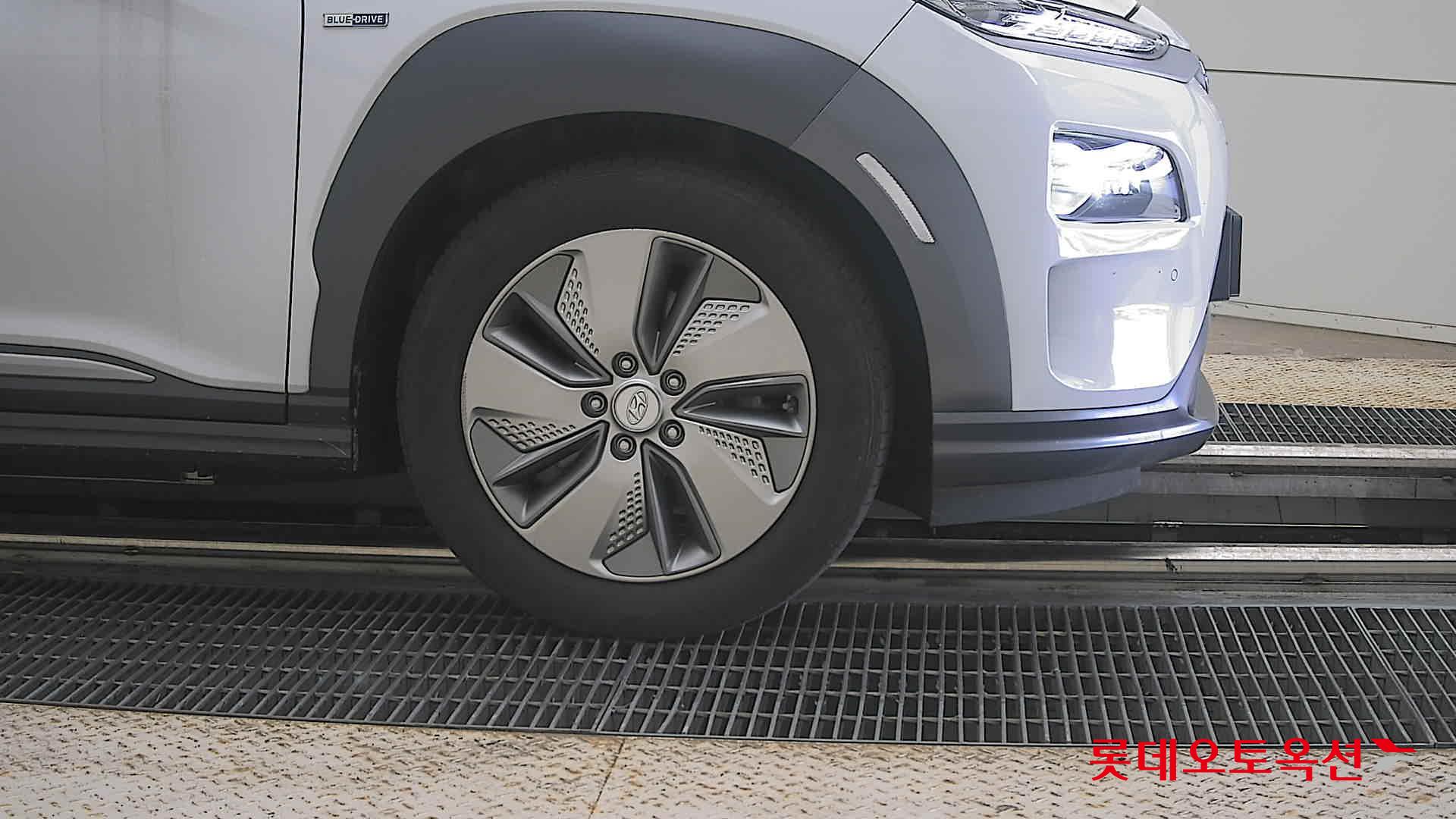 2020 - hyundai kona