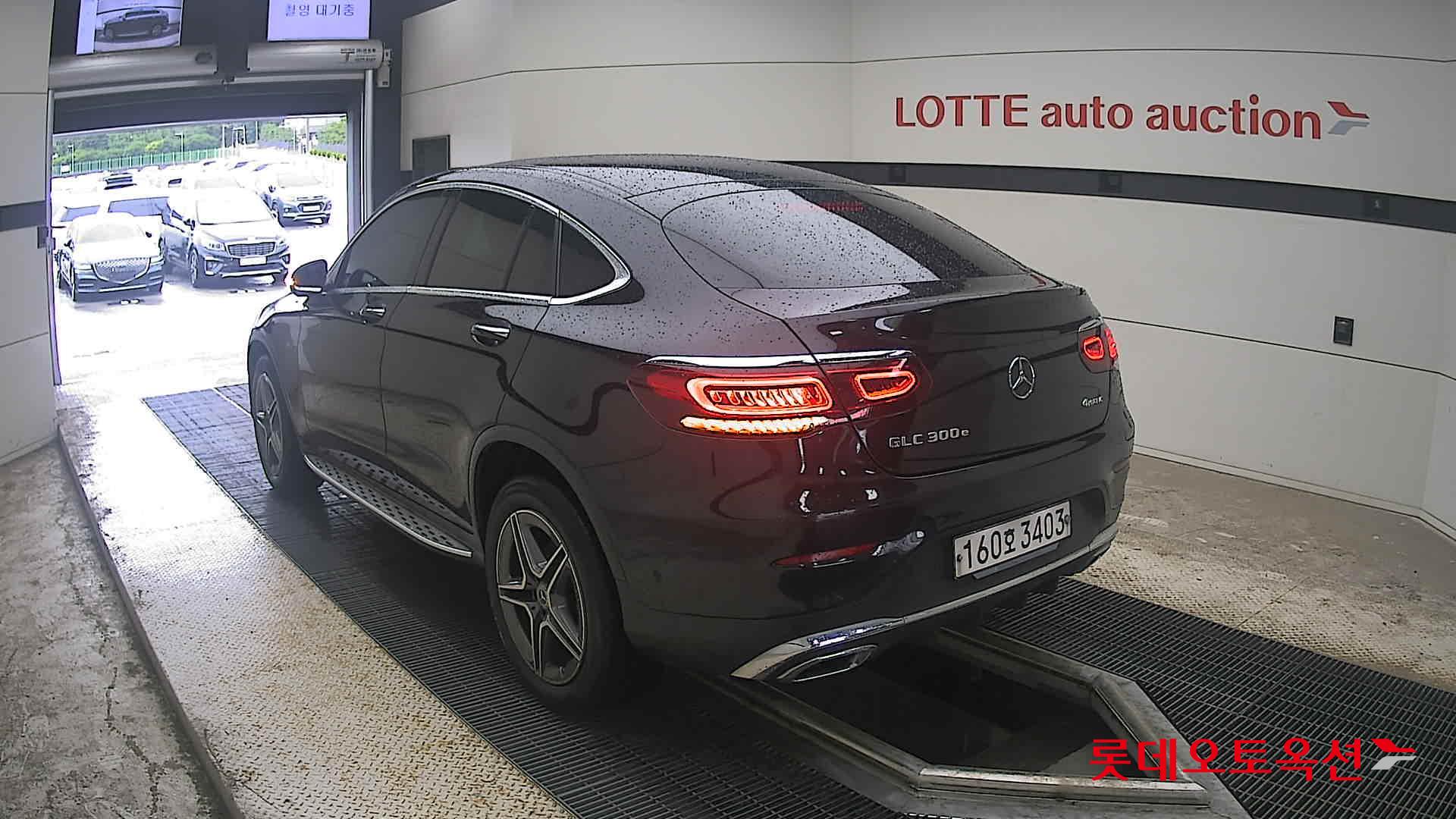 2021 - mercedes-benz glc300