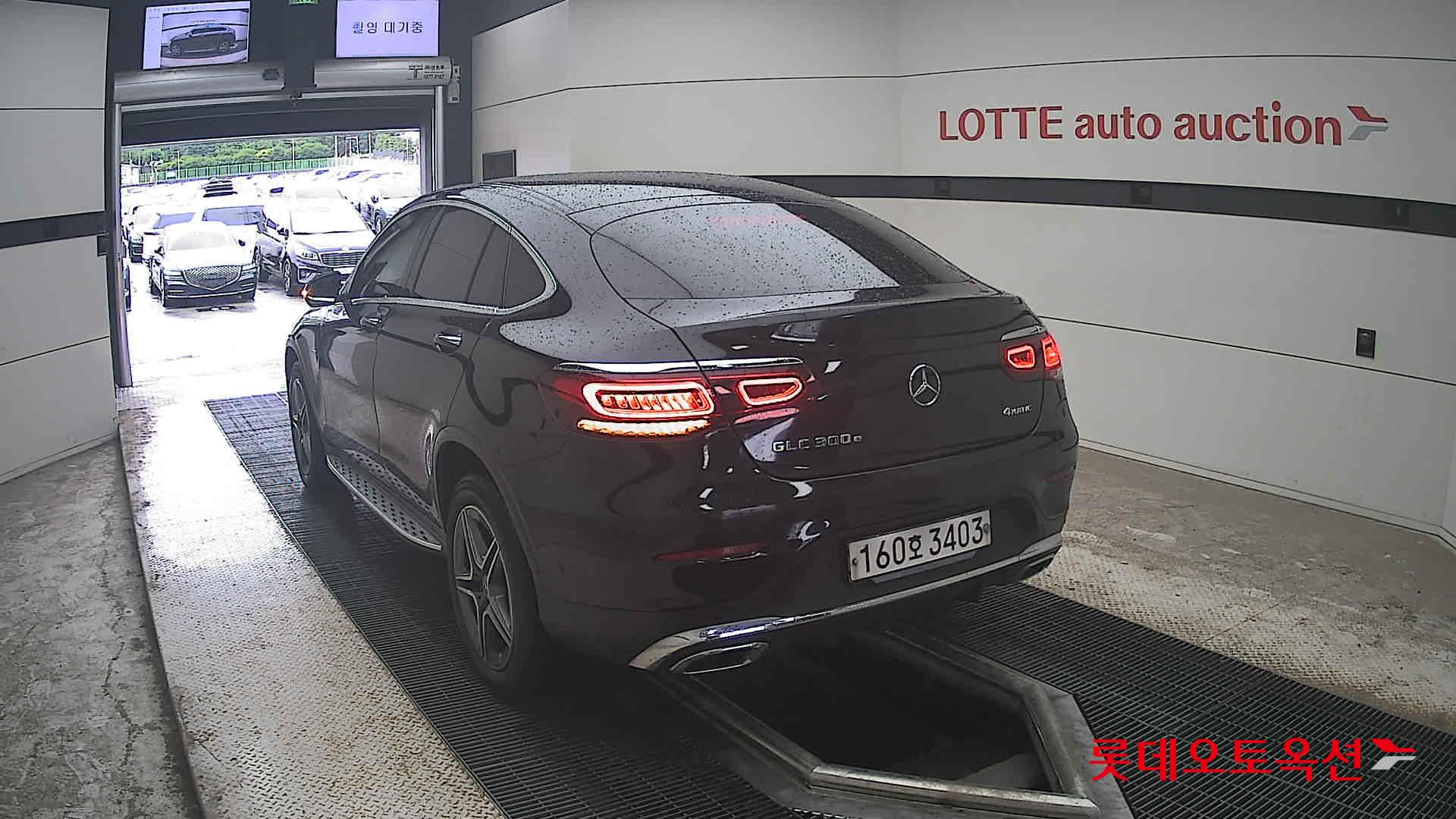 2021 - mercedes-benz glc300